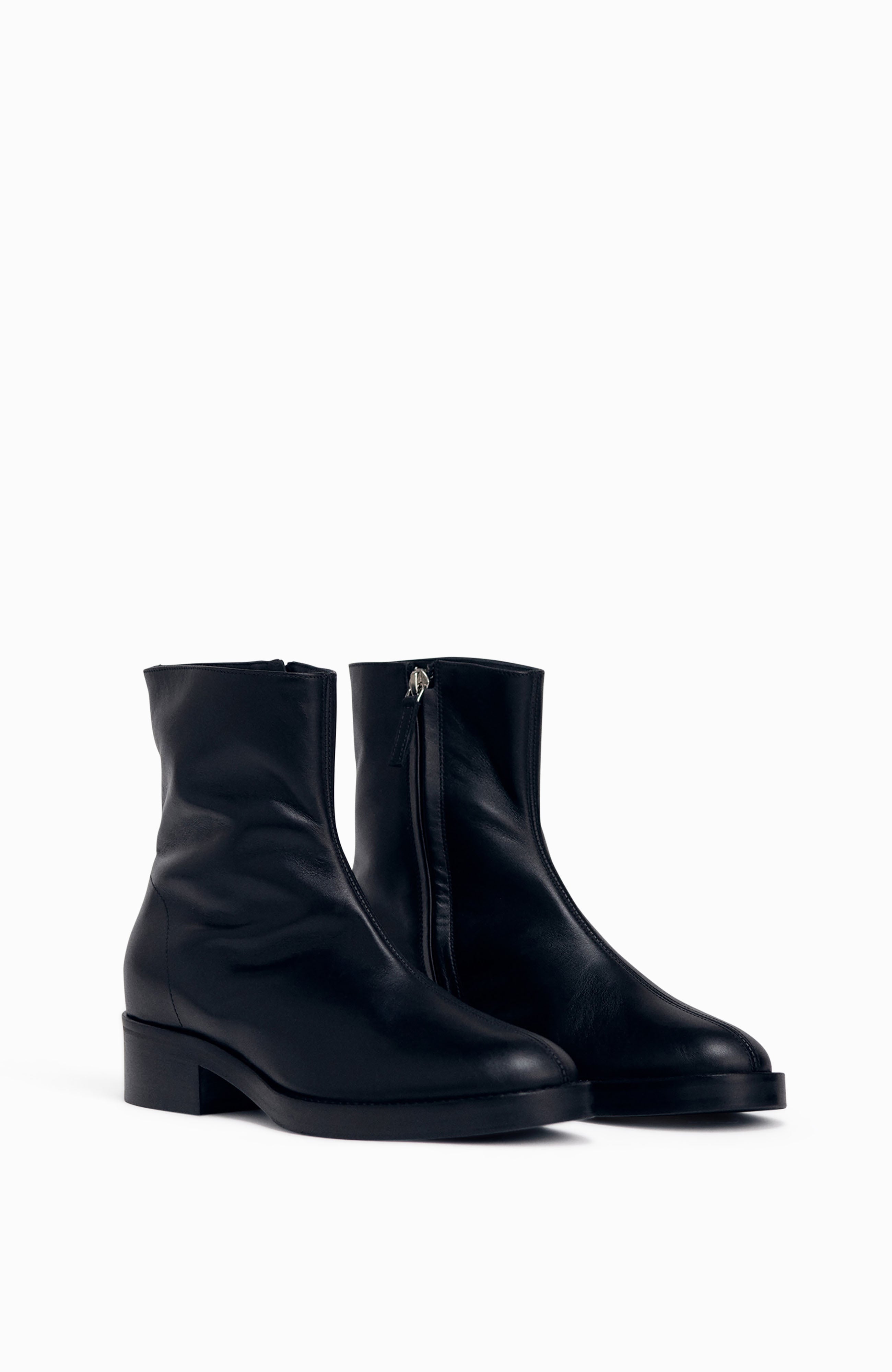 Tall Ankle Boot In Smooth Leather - Black