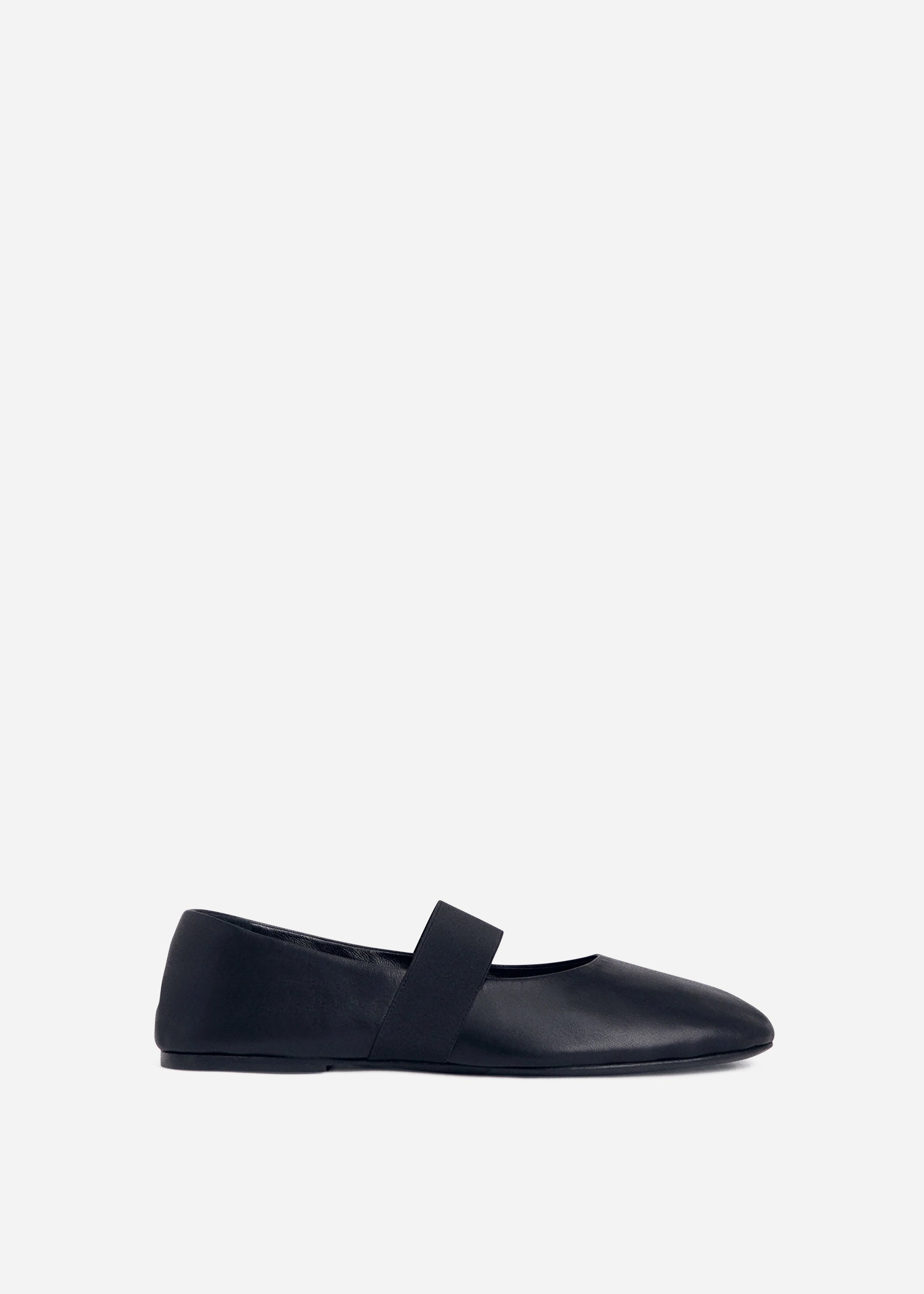 Elastic Ballerina Flat in Black