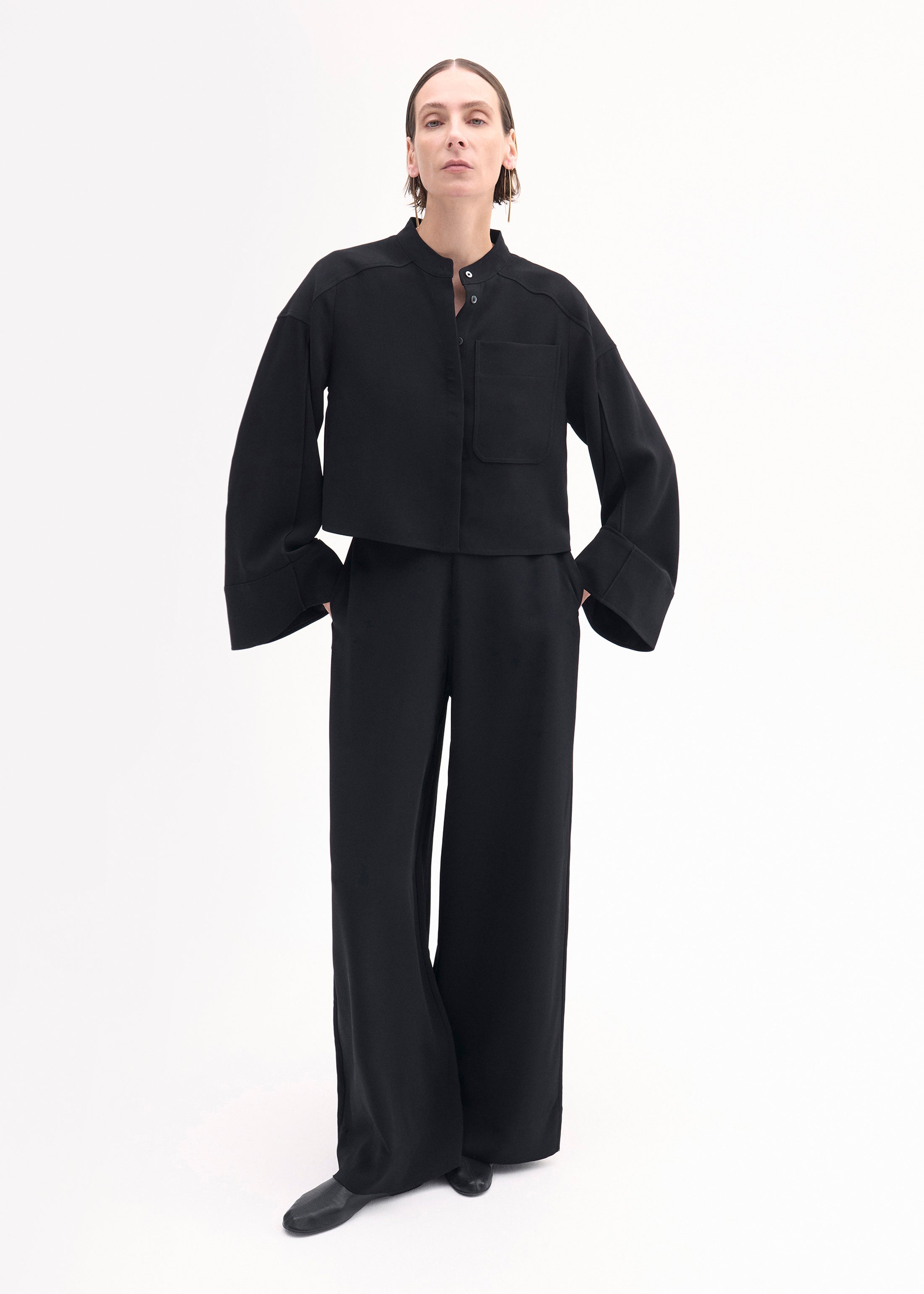 Wide Leg Pant in Crepe - Black