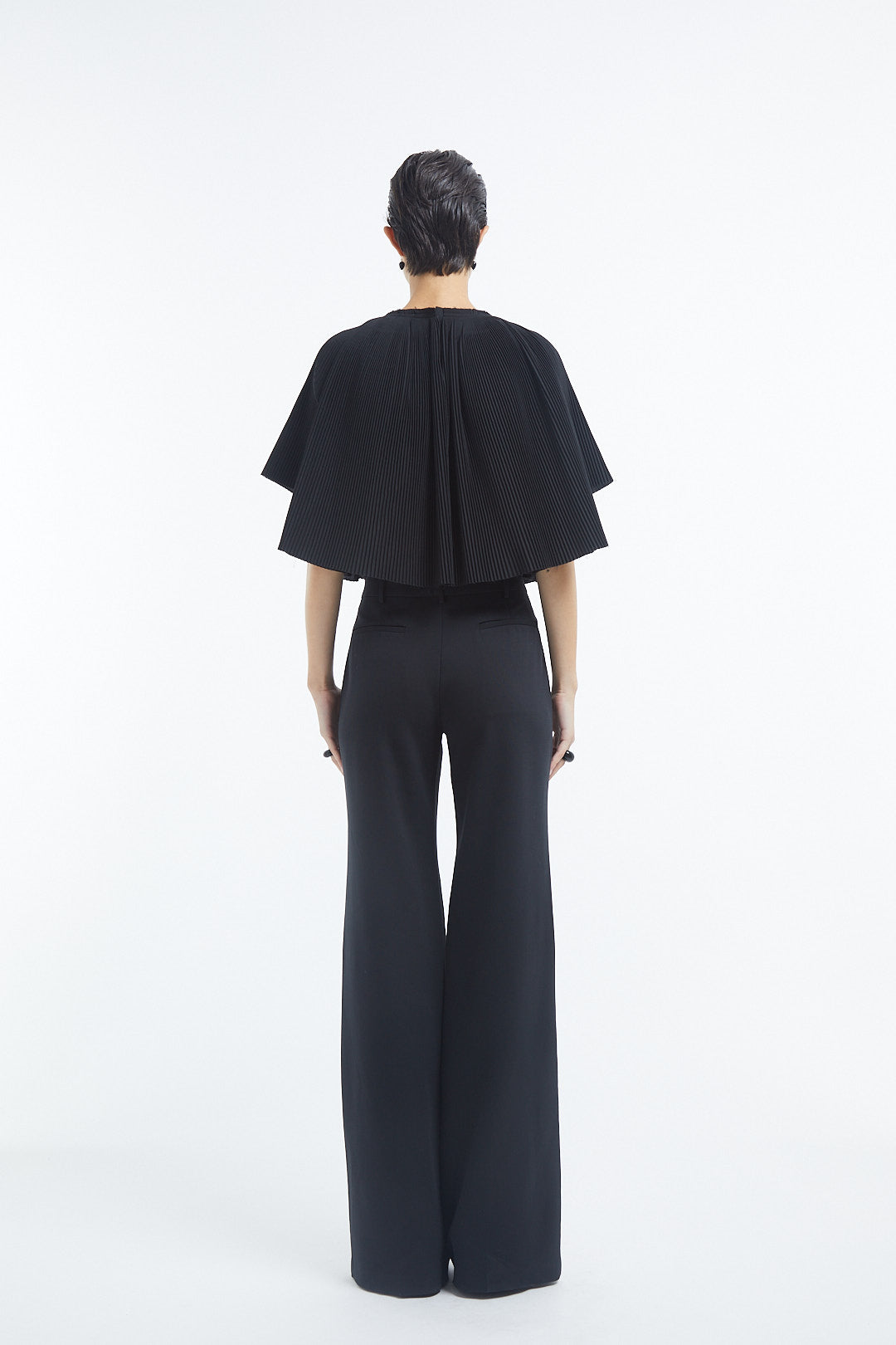 Crinkle Cut Cape Top in Plisse - Black