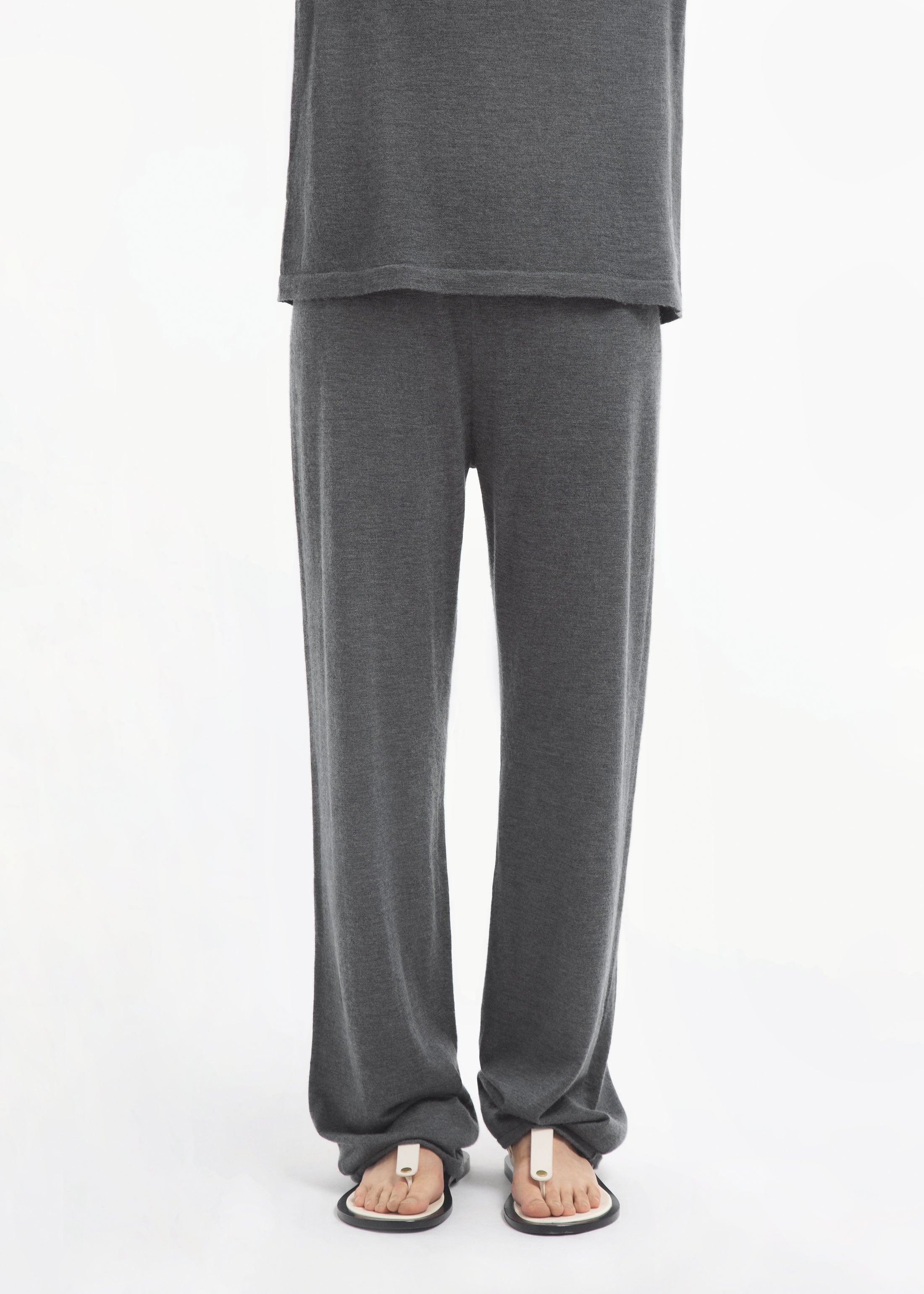 Pull Up Pant in Fine Cashmere - Grey