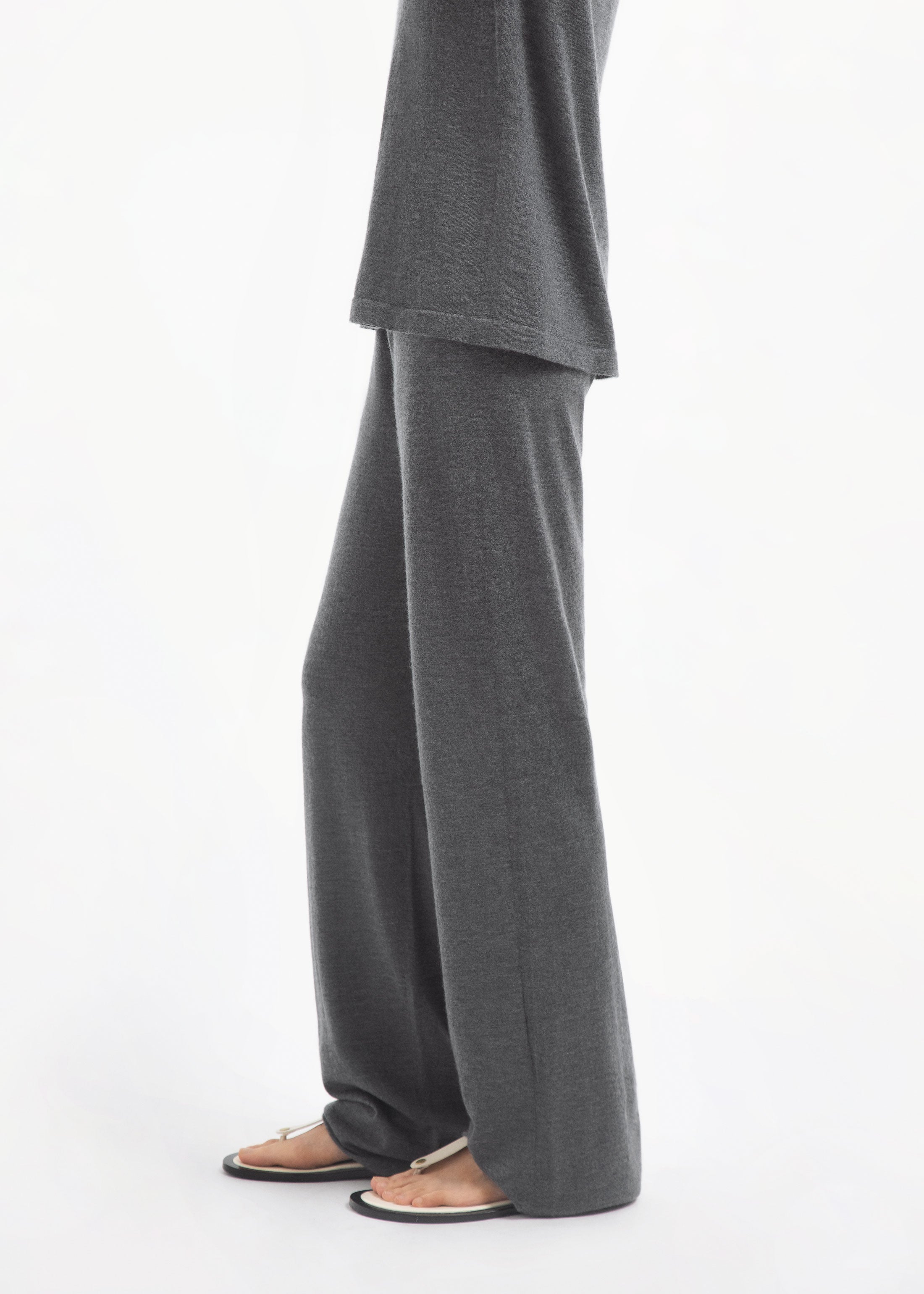 Pull Up Pant in Fine Cashmere - Grey