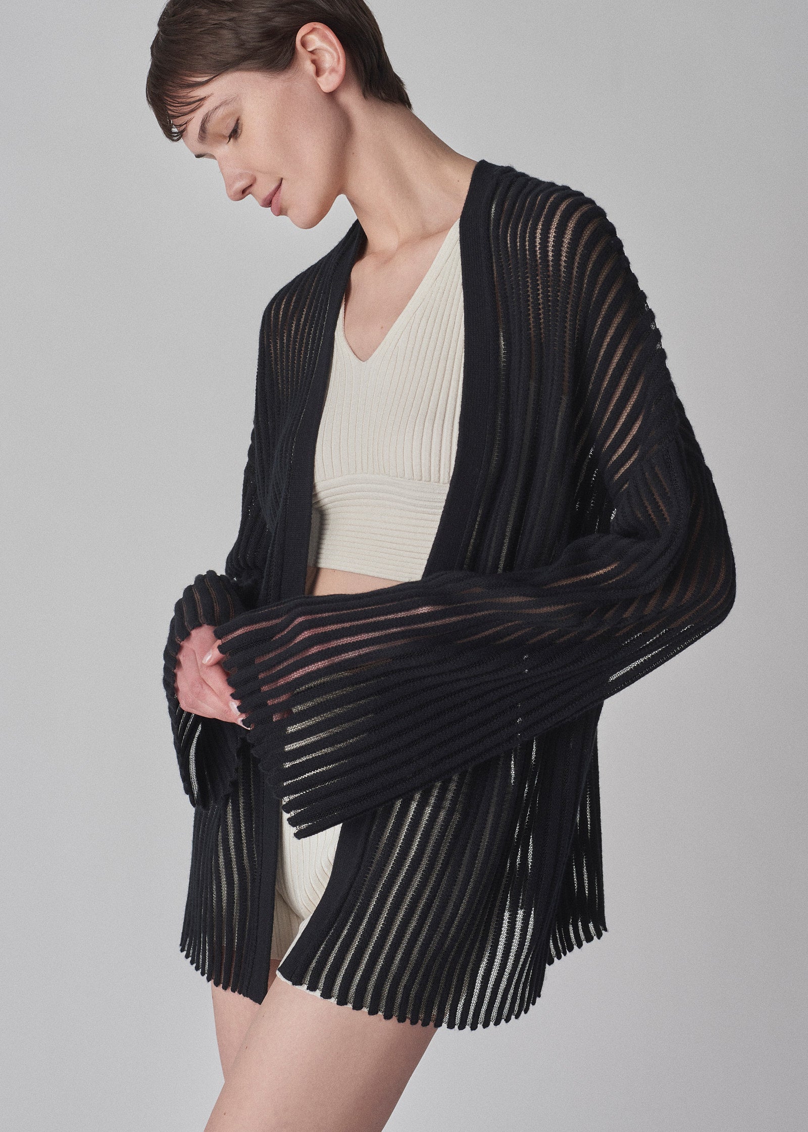 Cardigan in Cashmere Silk Knit- Black - CO Collections
