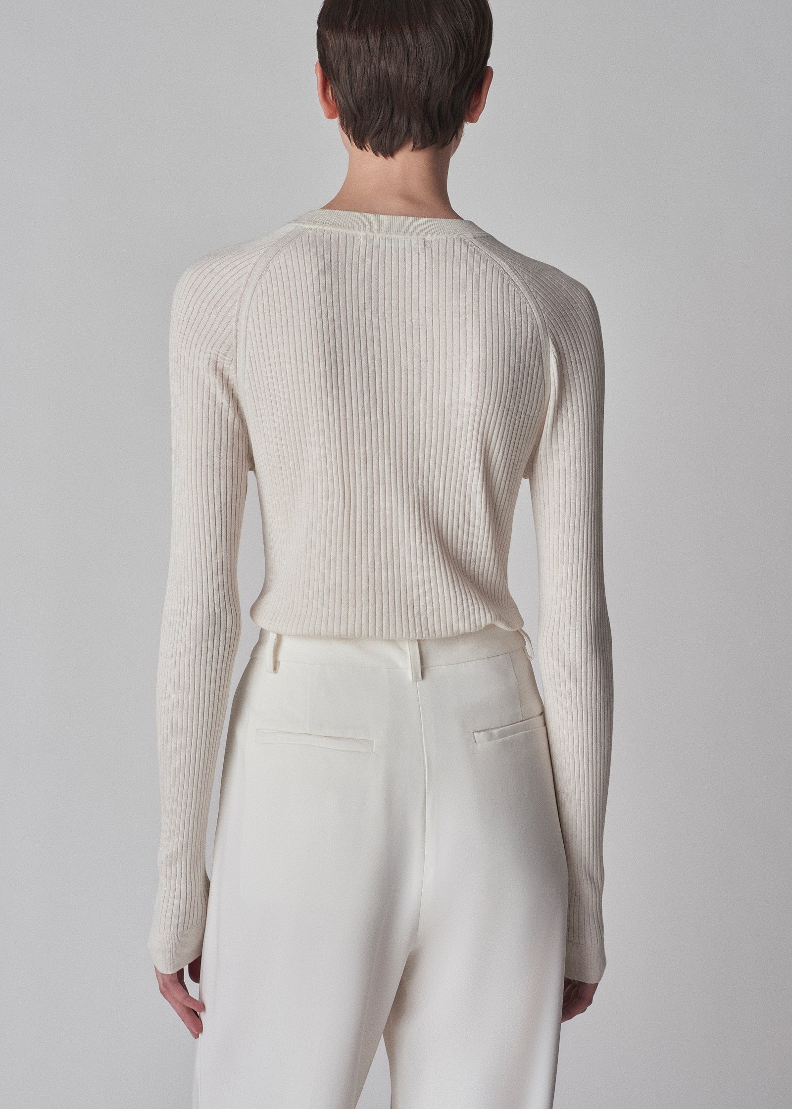 Long Sleeve Fitted Tee in Silk Knit - Ivory - CO Collections