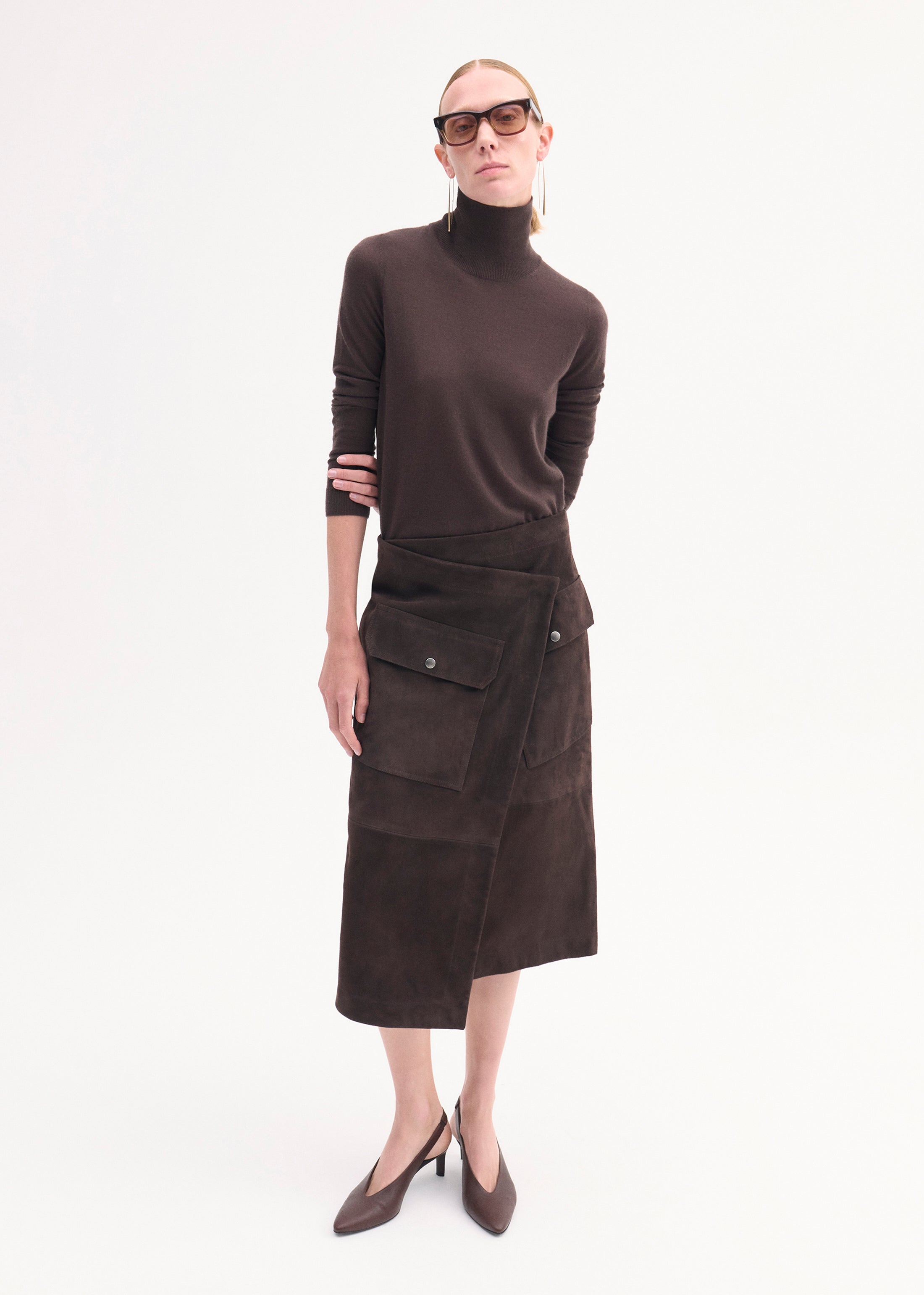 Pointed Slingback Heel in Chocolate