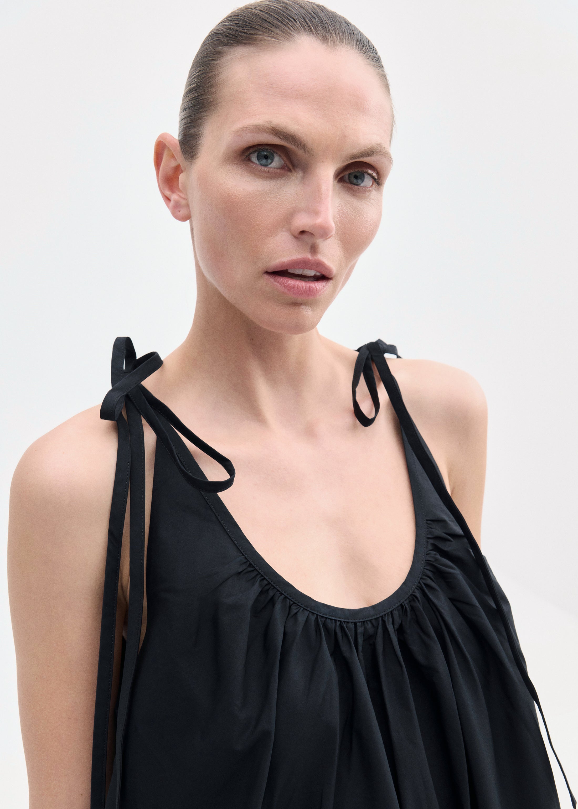 Gathered Halter Dress in Cotton Poplin - Black
