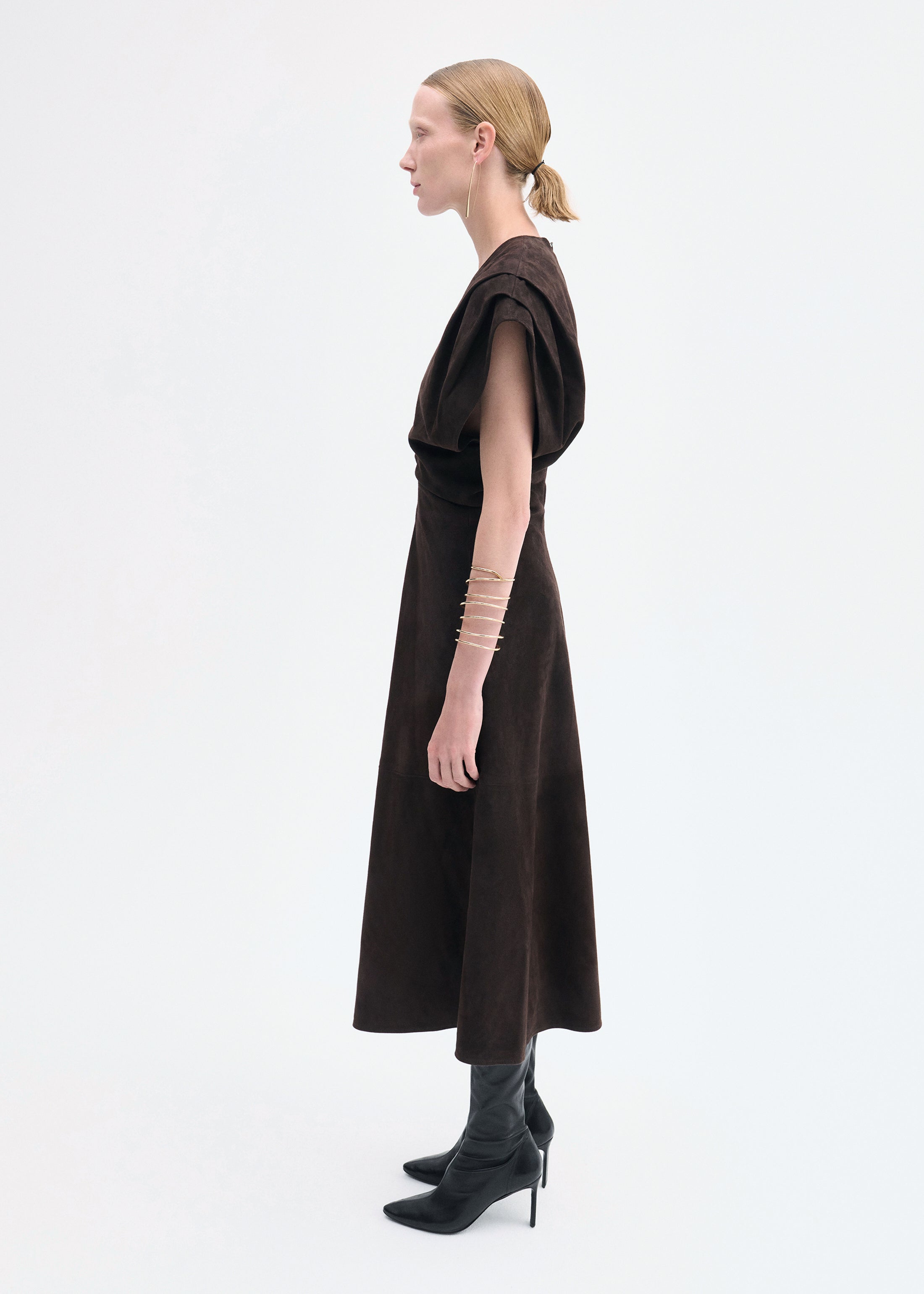 Sculpted Midi Dress in Suede - Chocolate