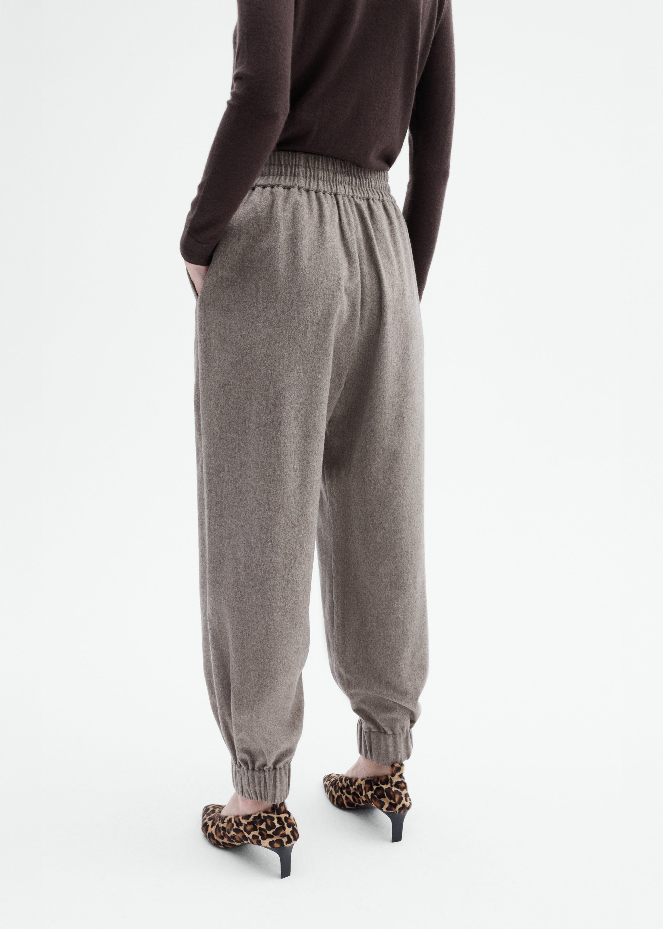 Flannel Jogger in Wool Cashmere - Oatmeal