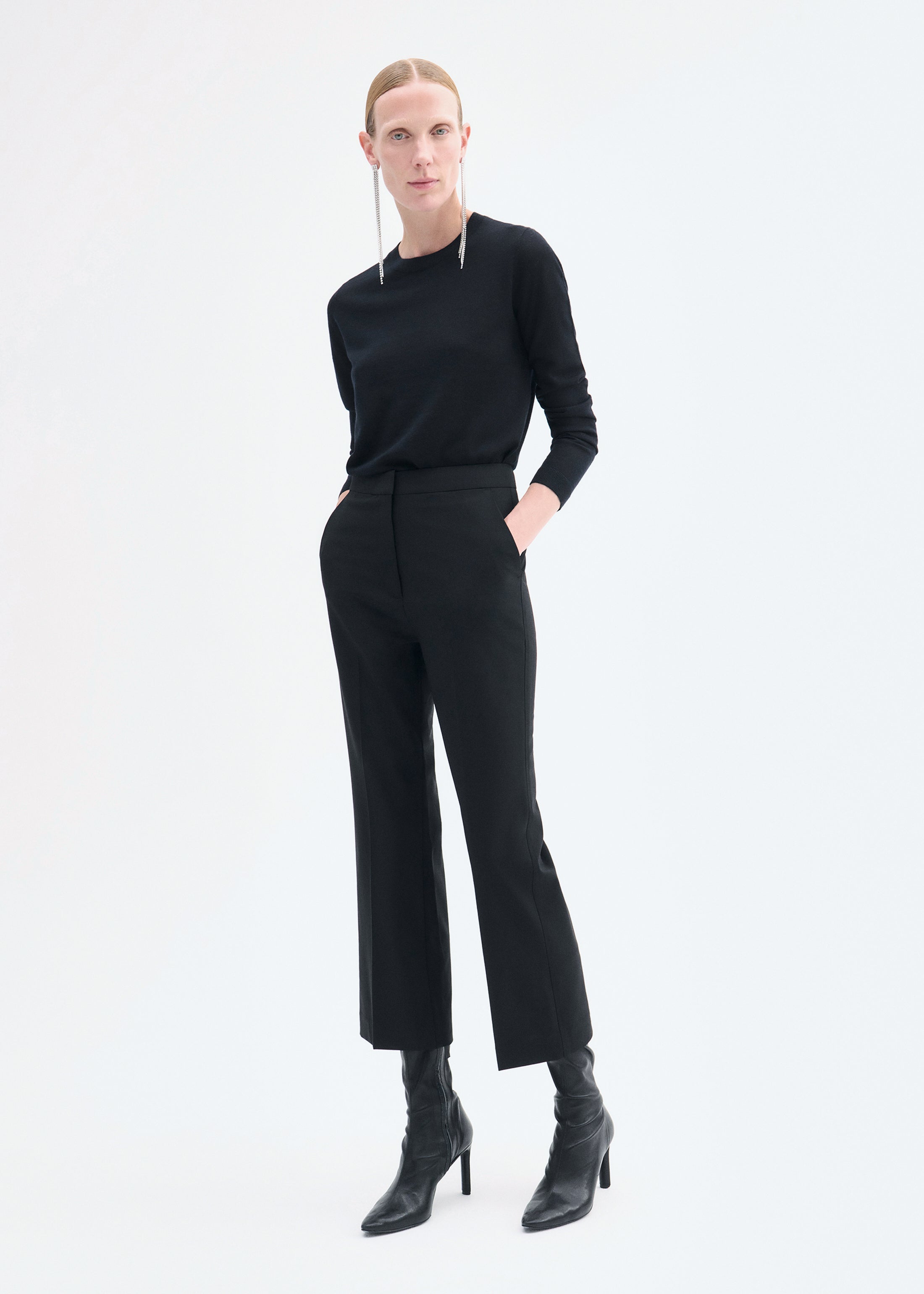 Cropped Cigarette Trouser in Virgin Wool - Black
