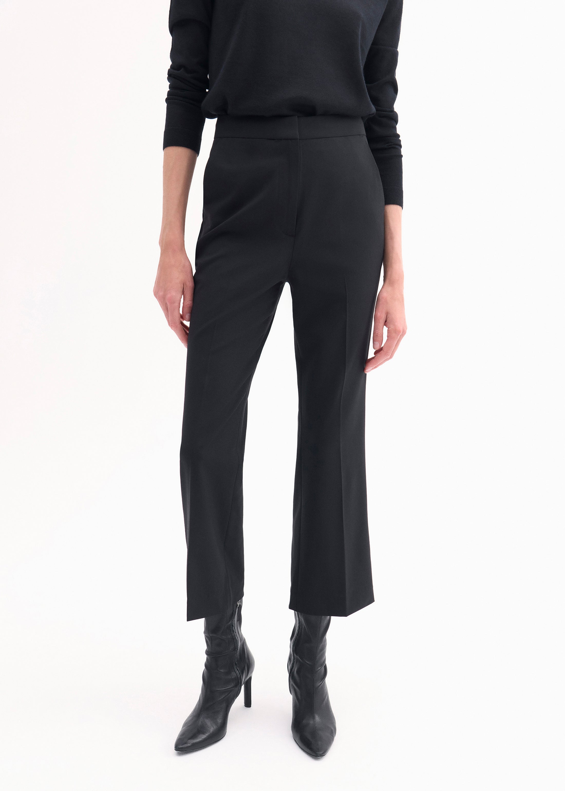 Cropped Cigarette Trouser in Virgin Wool - Black