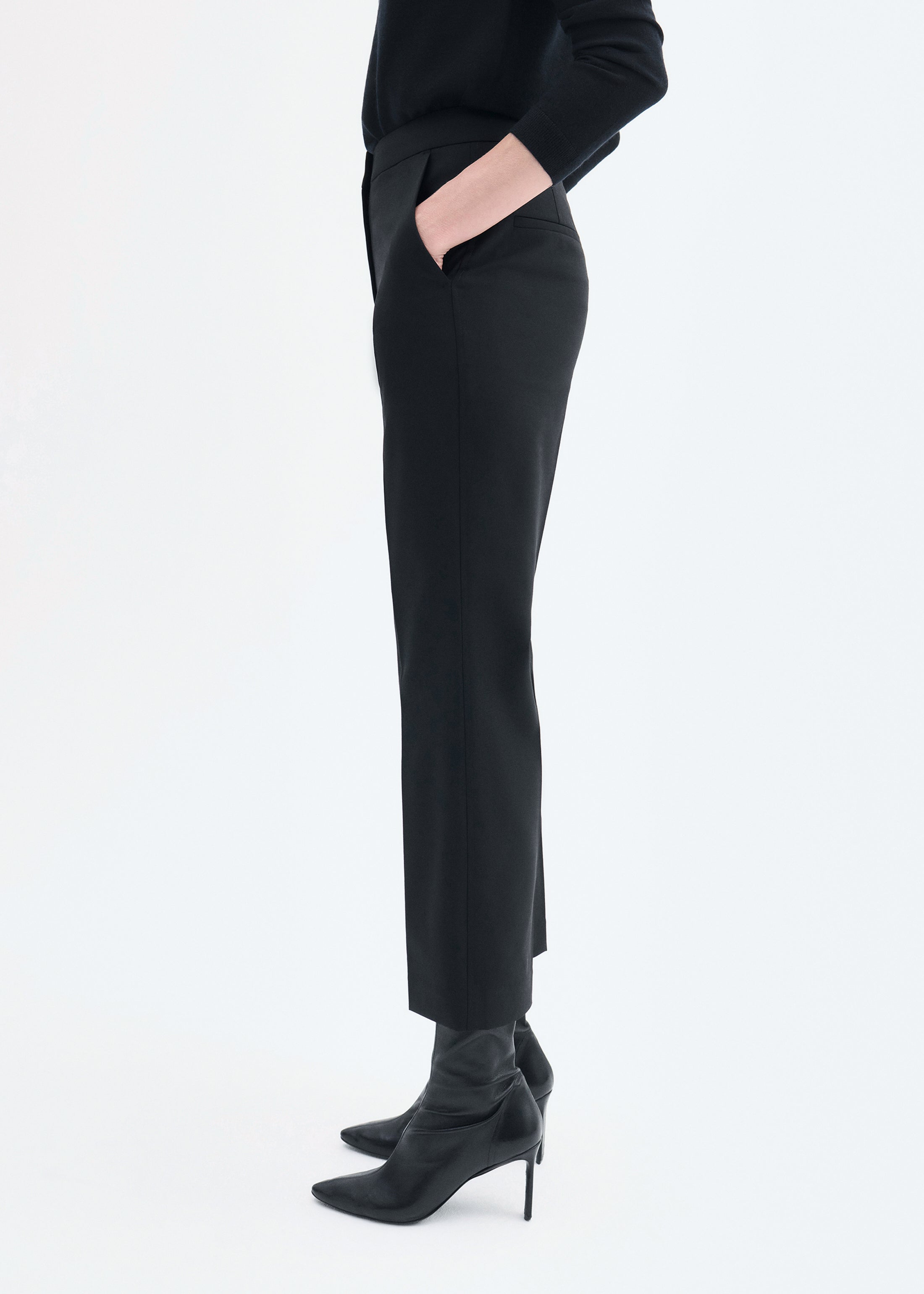 Cropped Cigarette Trouser in Virgin Wool - Black
