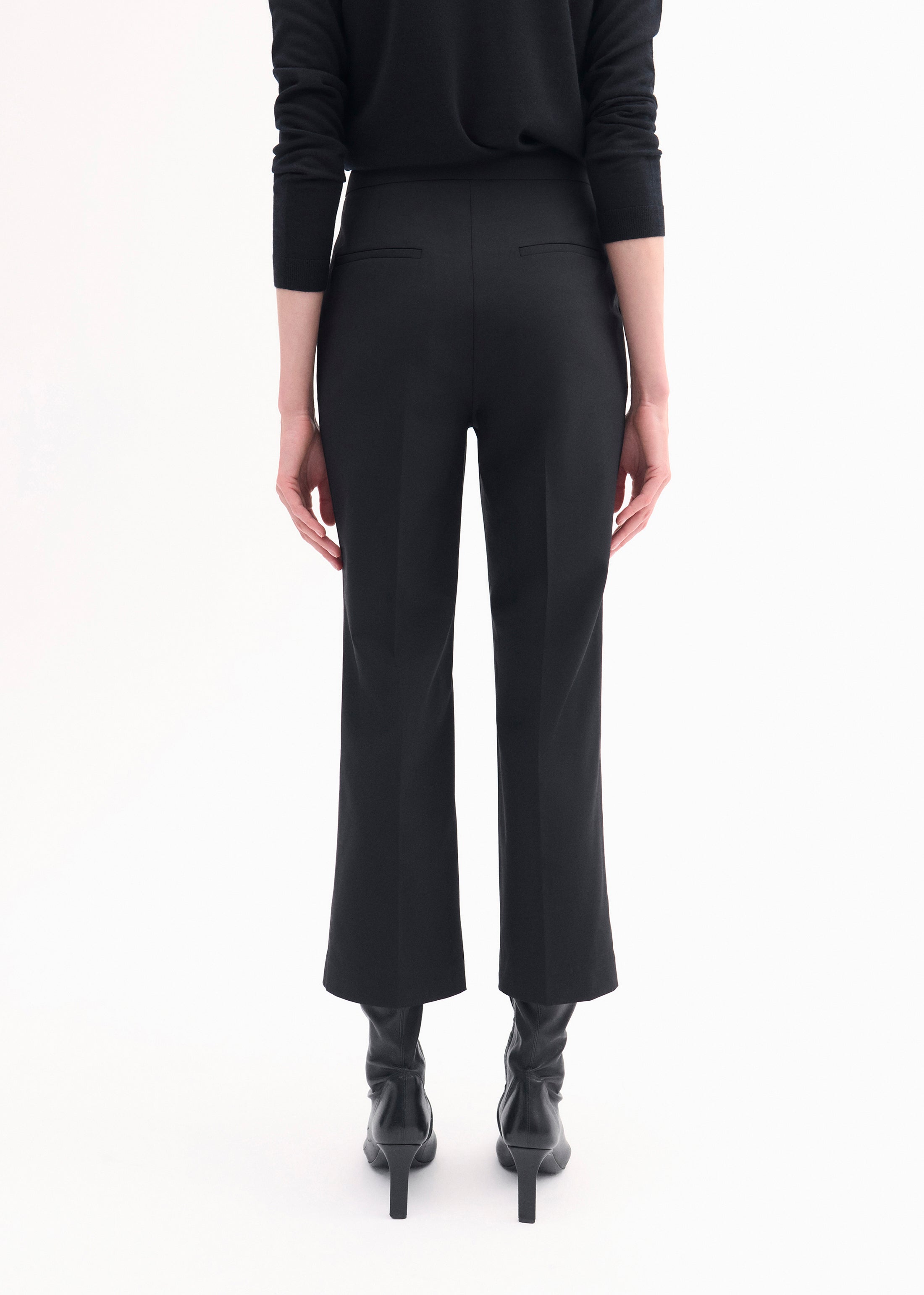 Cropped Cigarette Trouser in Virgin Wool - Black
