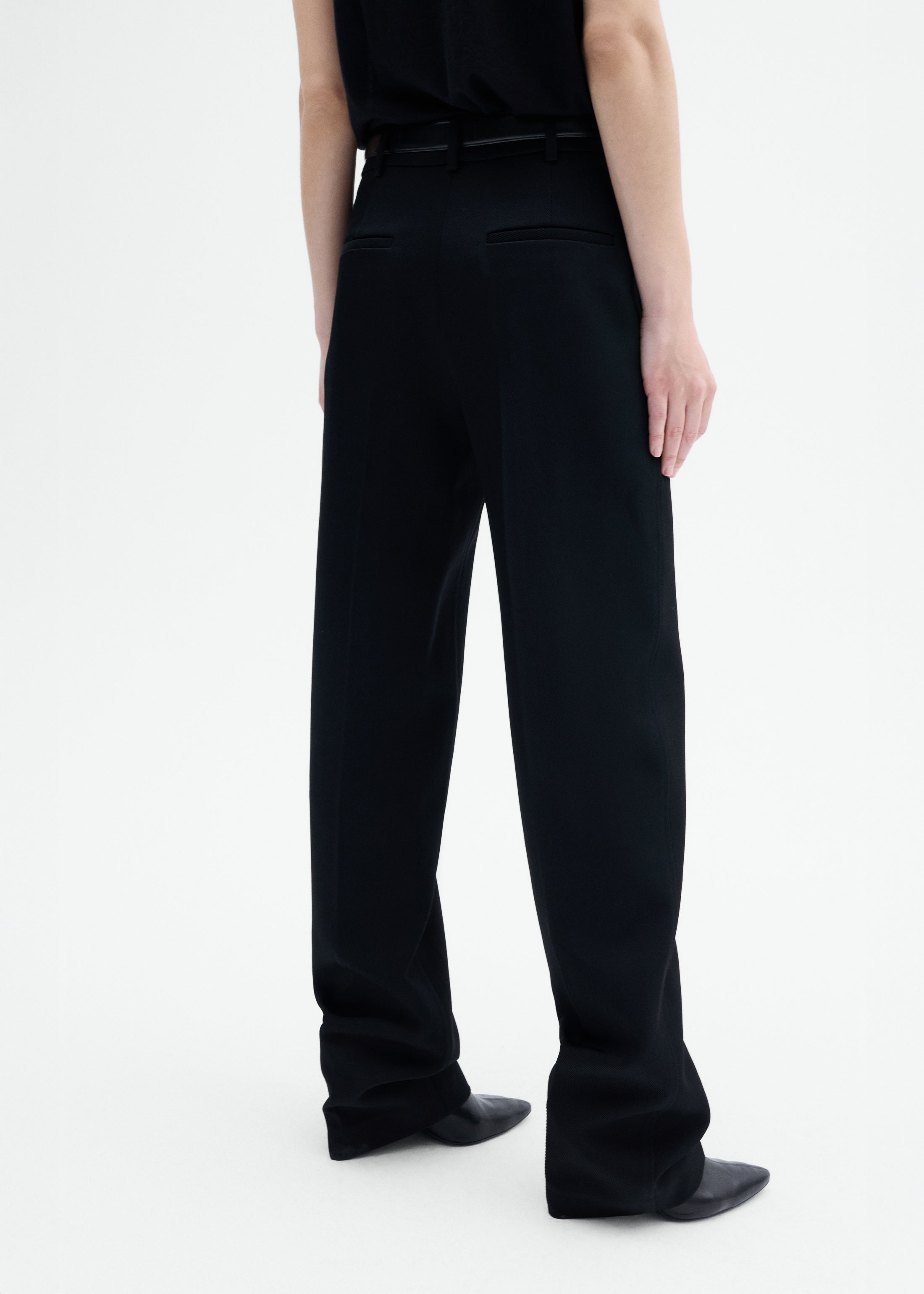 Tailored Straight Pant in Virgin Wool - Black