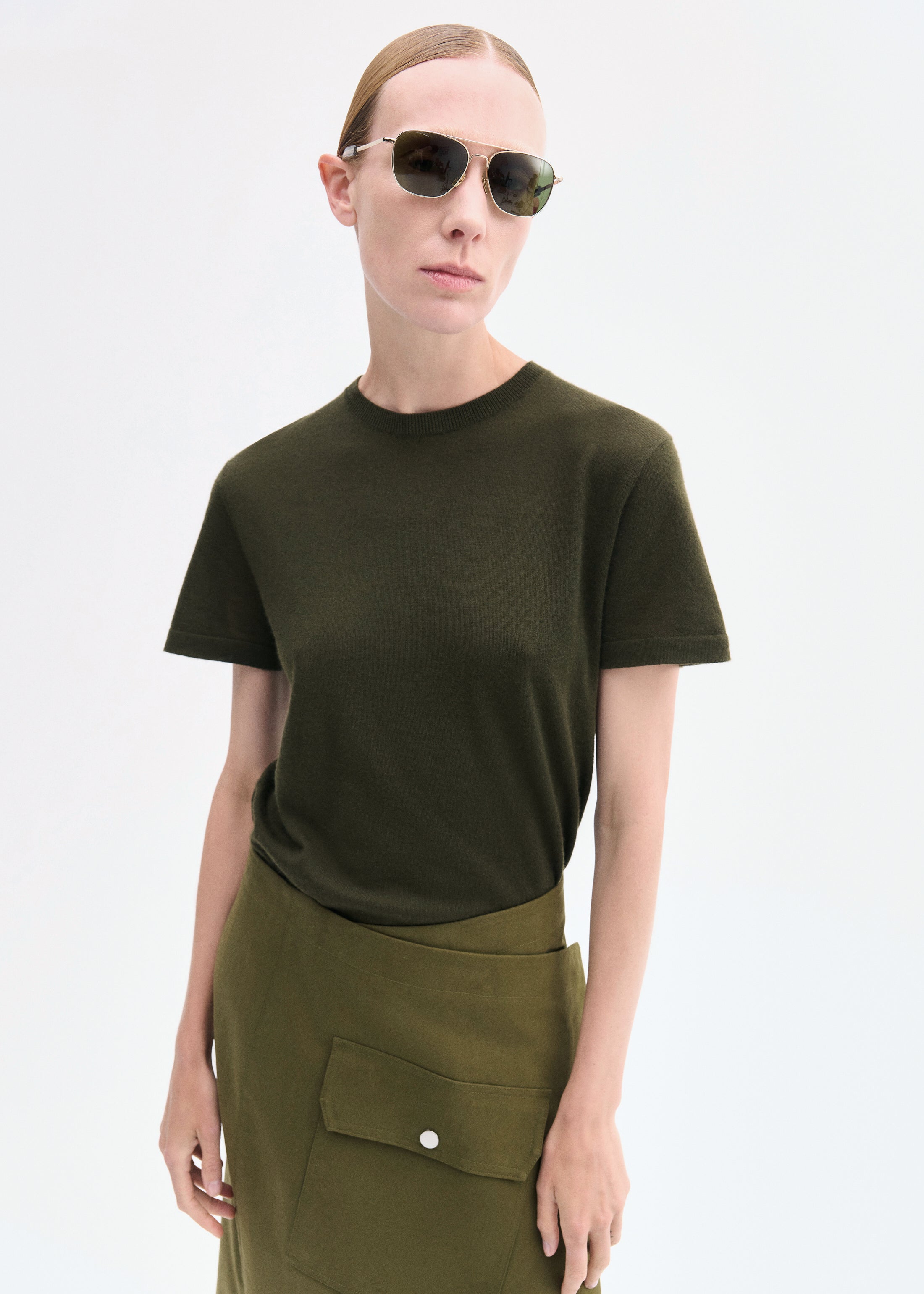 Relaxed Tee in Fine Cashmere - Olive