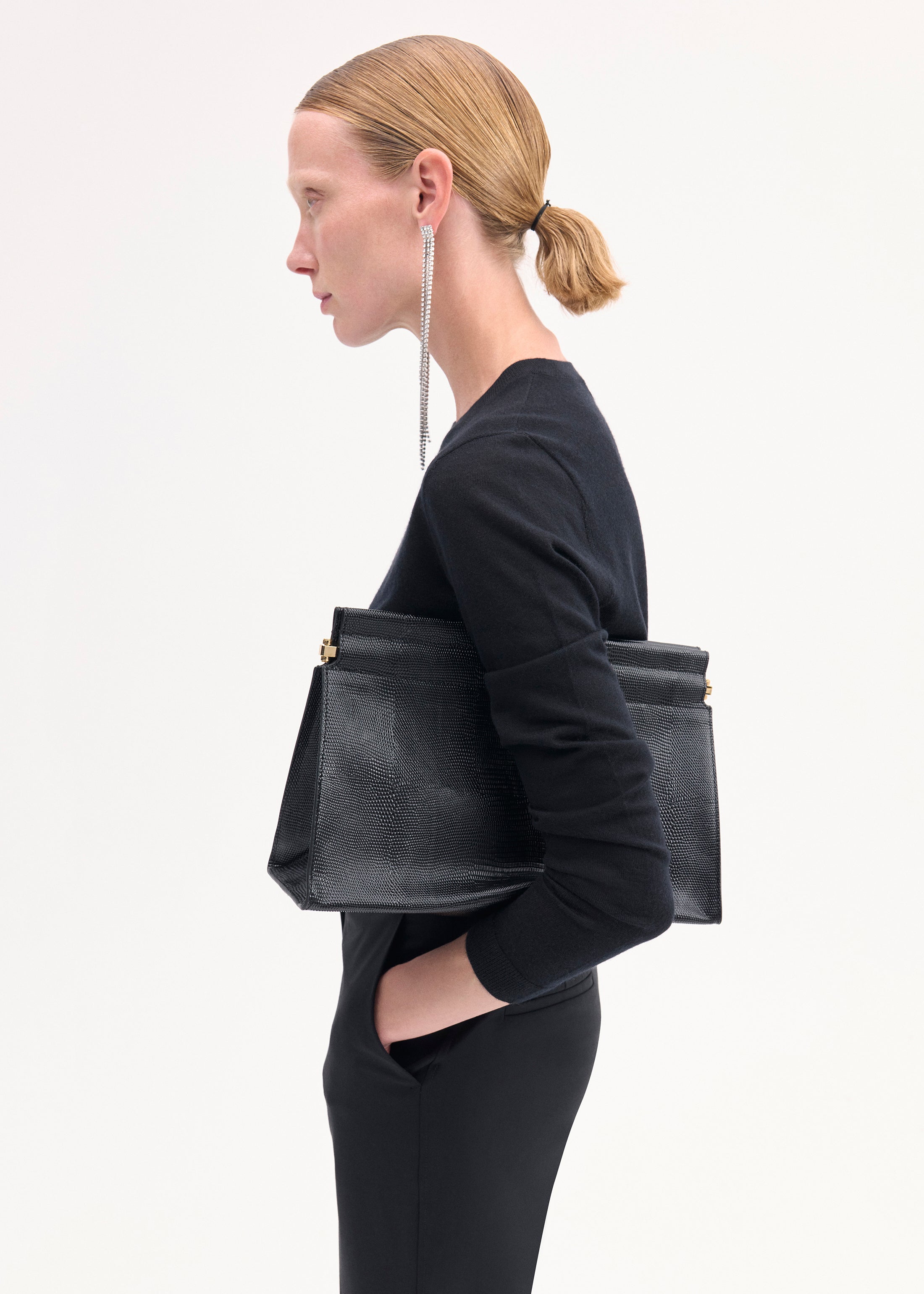 Long Sleeve Crew in Fine Cashmere - Black