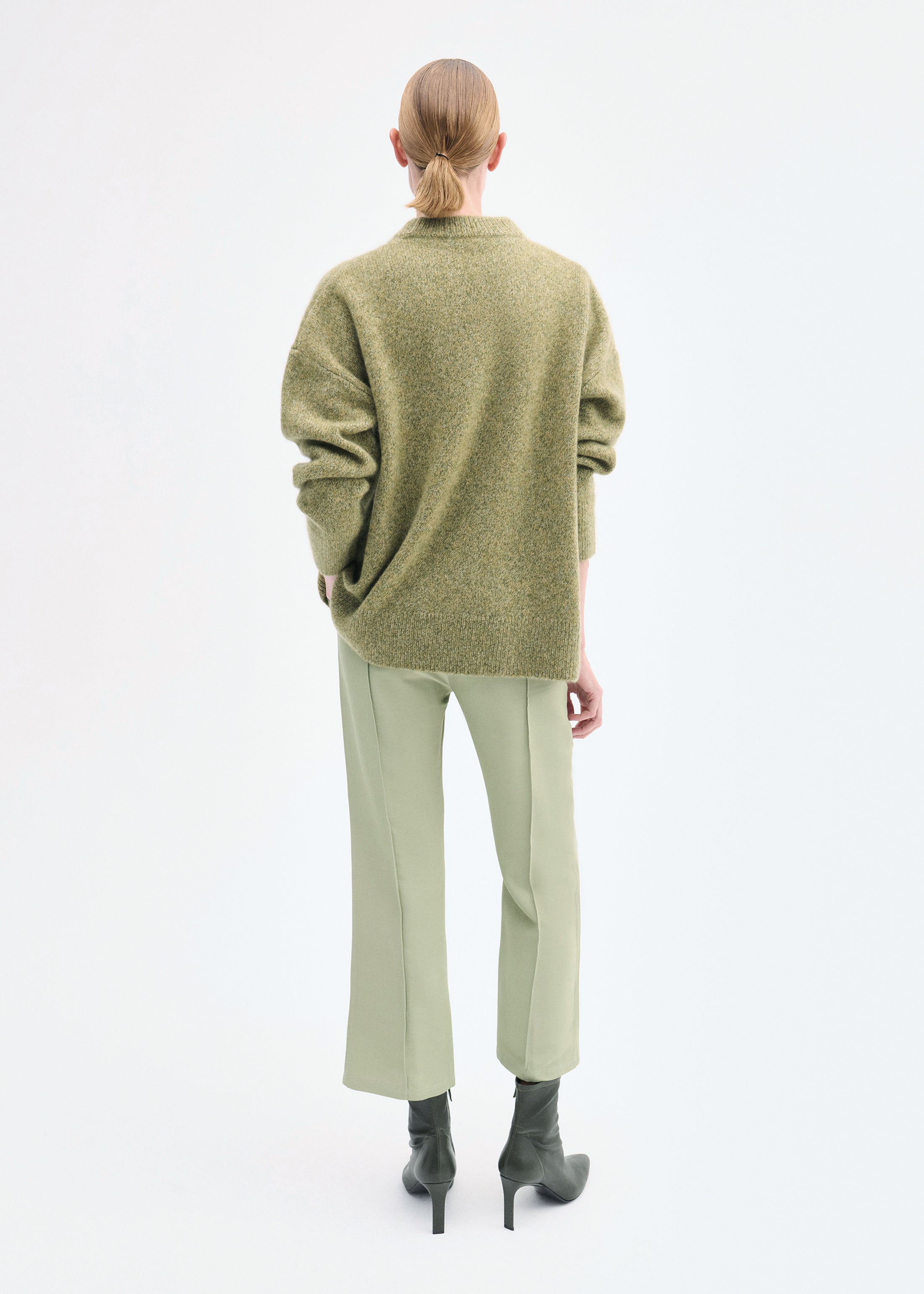 Boyfriend Sweater in Cashmere - Mossy