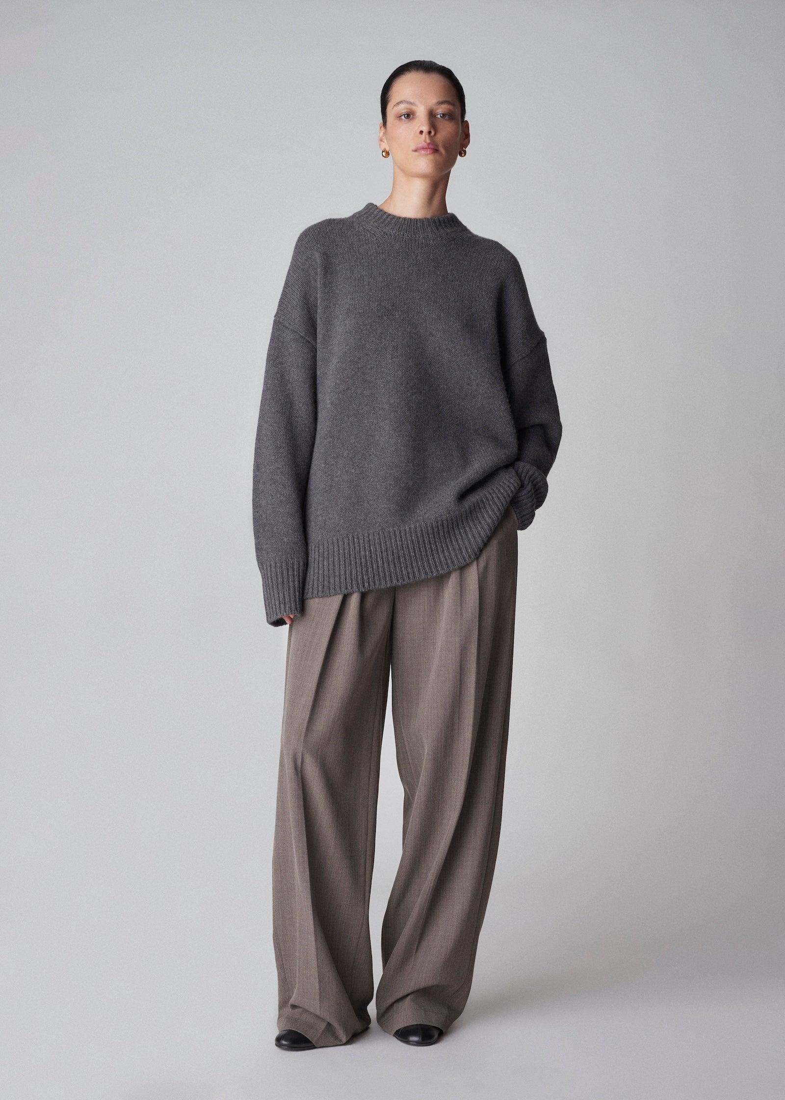 Boyfriend Crew Neck in Wool Cashmere - Grey - CO Collections