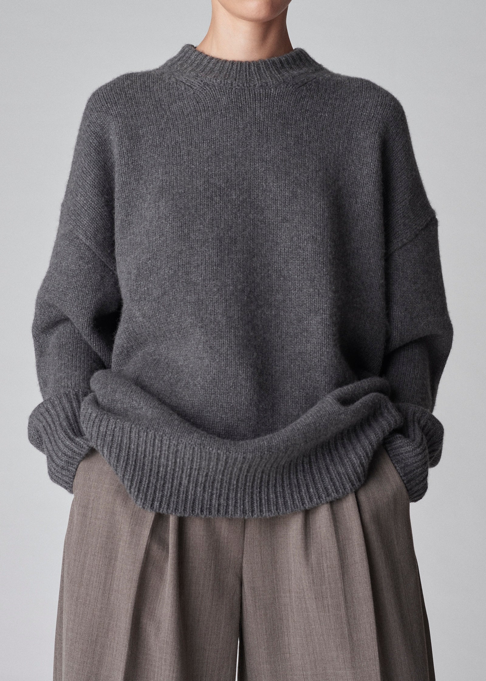 Boyfriend Crew Neck in Wool Cashmere - Grey - CO Collections