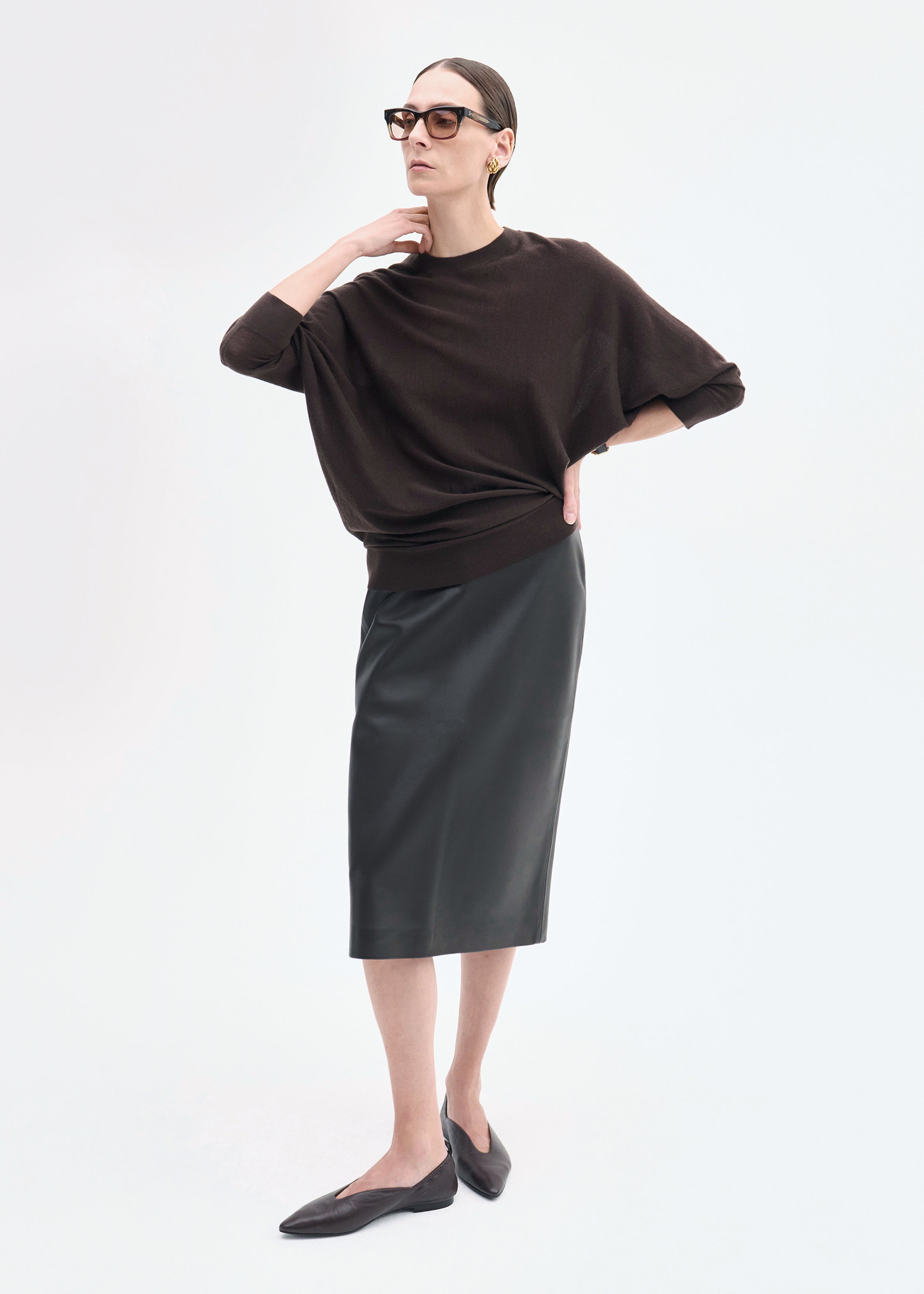 Midi Pencil Skirt in Leather - Chocolate