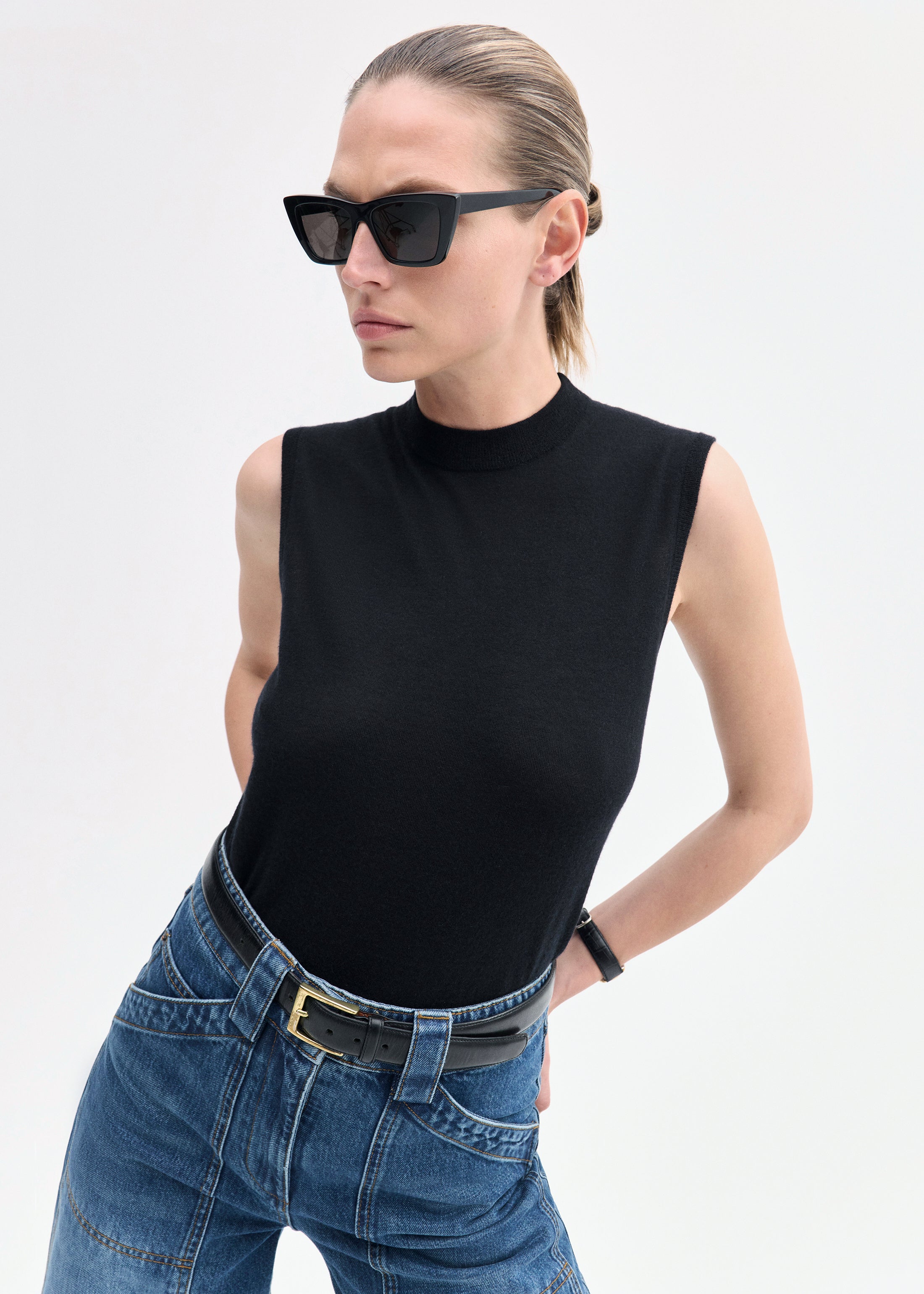 Shell Tank in Fine Cashmere - Black