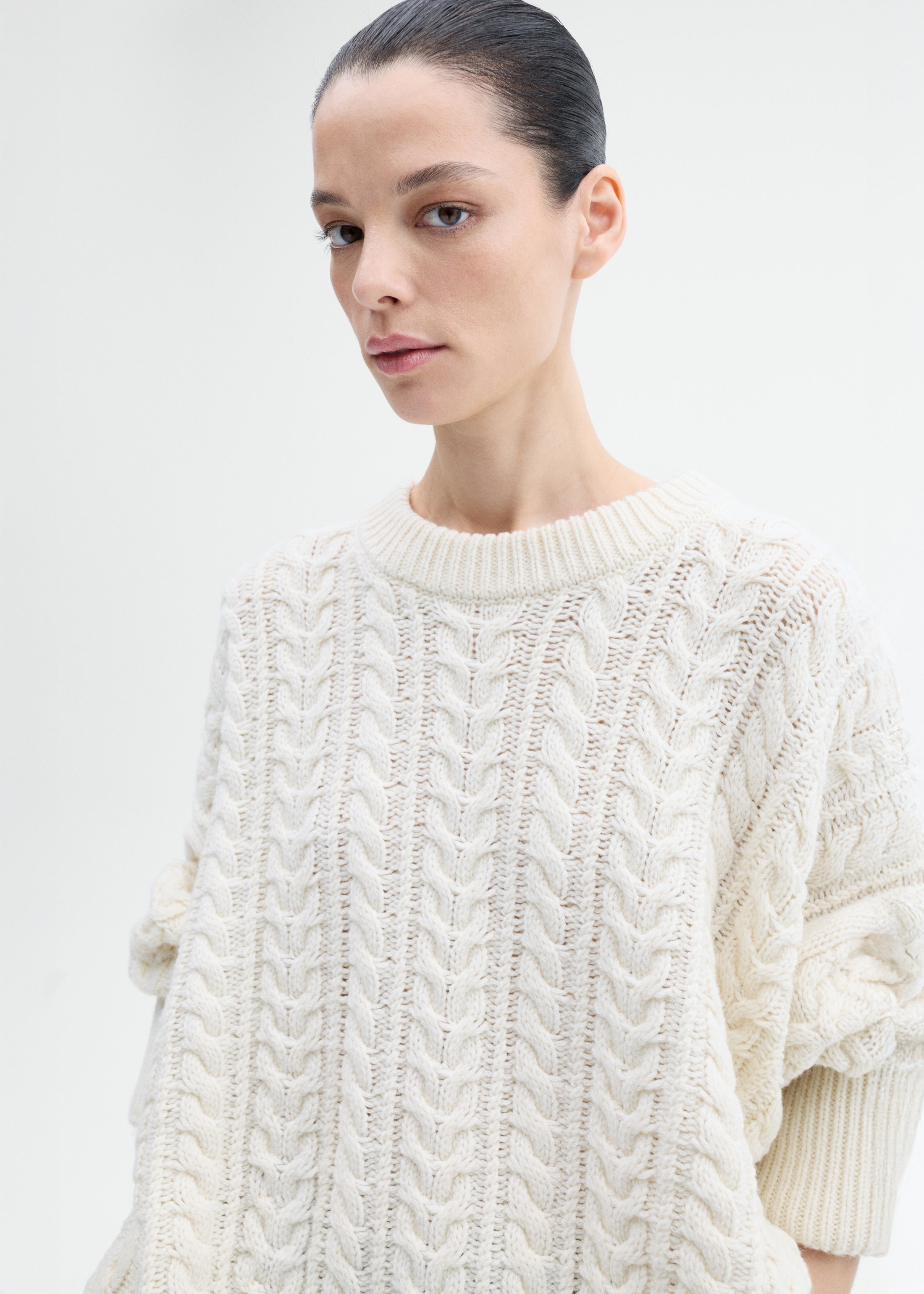 Cableknit Sweater in Wool Blend Yarn - Ivory