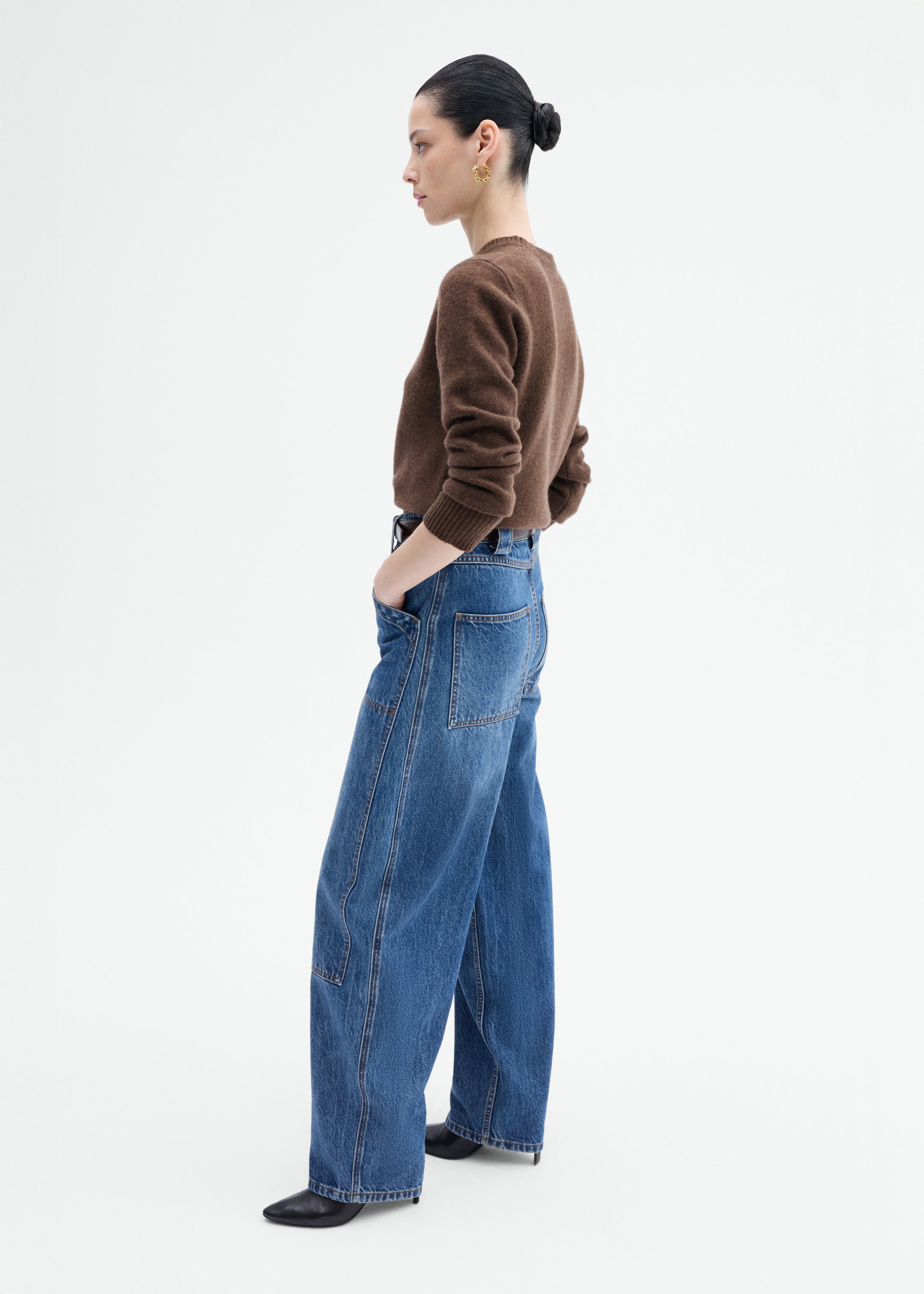 Crew Sweater in Cashmere - Brown