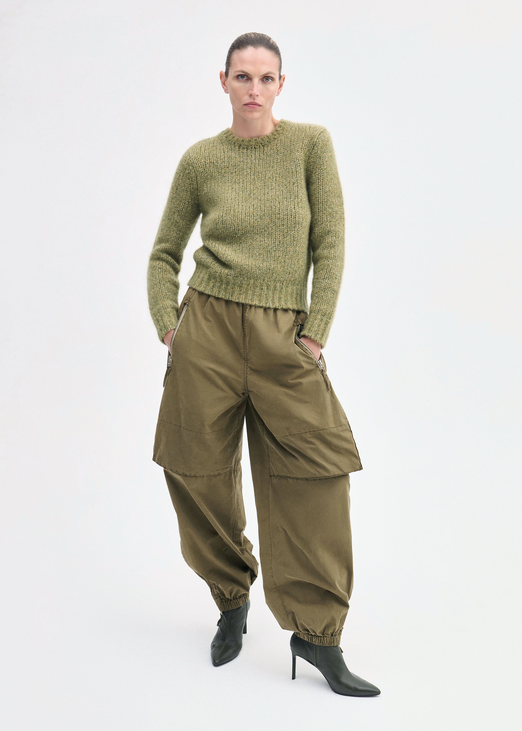 Fitted Crew Sweater in Cashmere Silk - Mossy