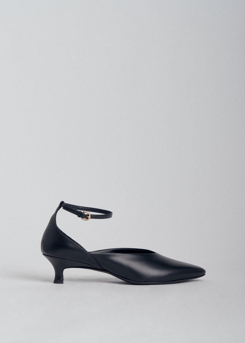 D'Orsay Kitten Heel in Leather -  Black - CO