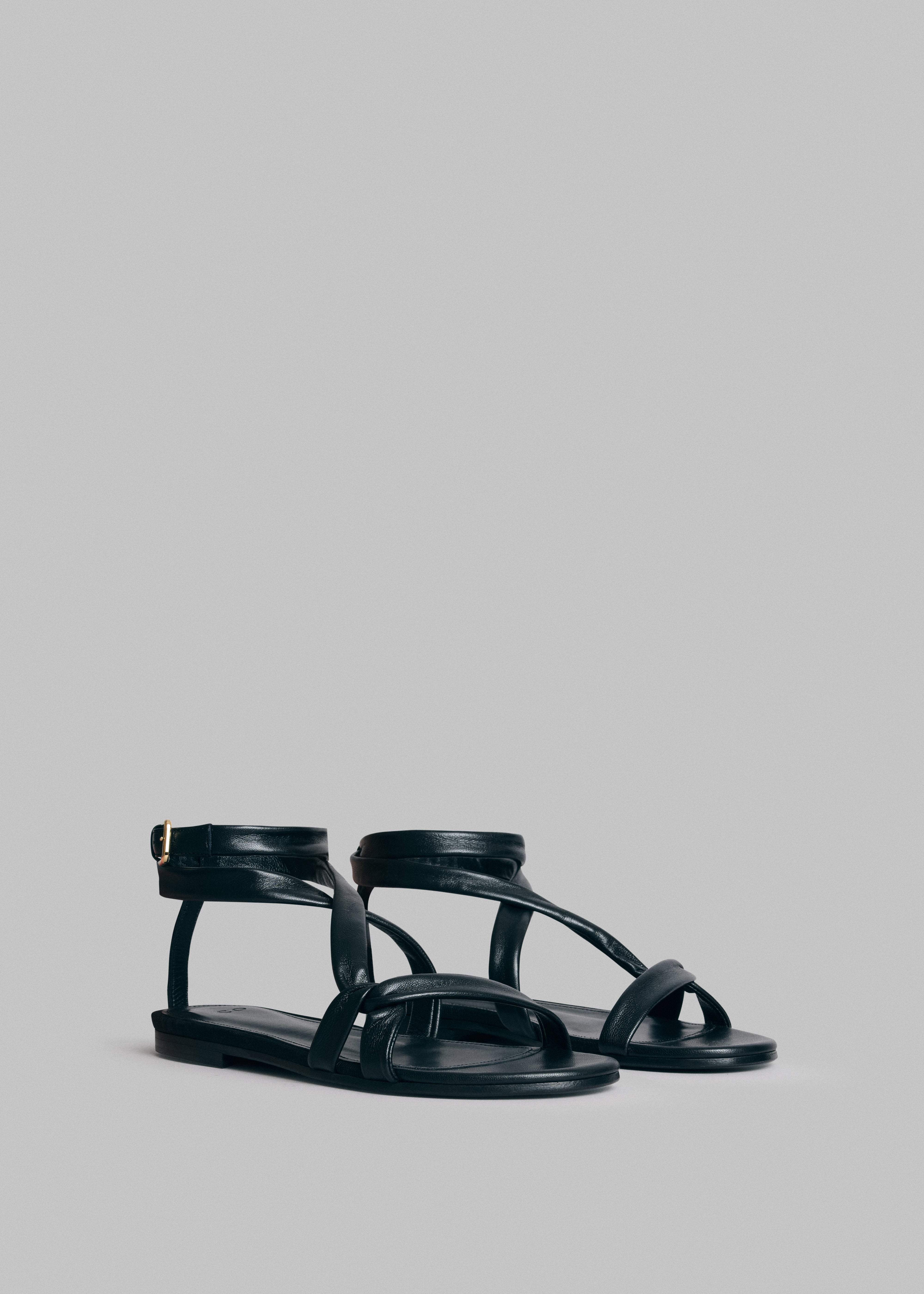 Strappy Sandal in Leather - Black - CO Collections