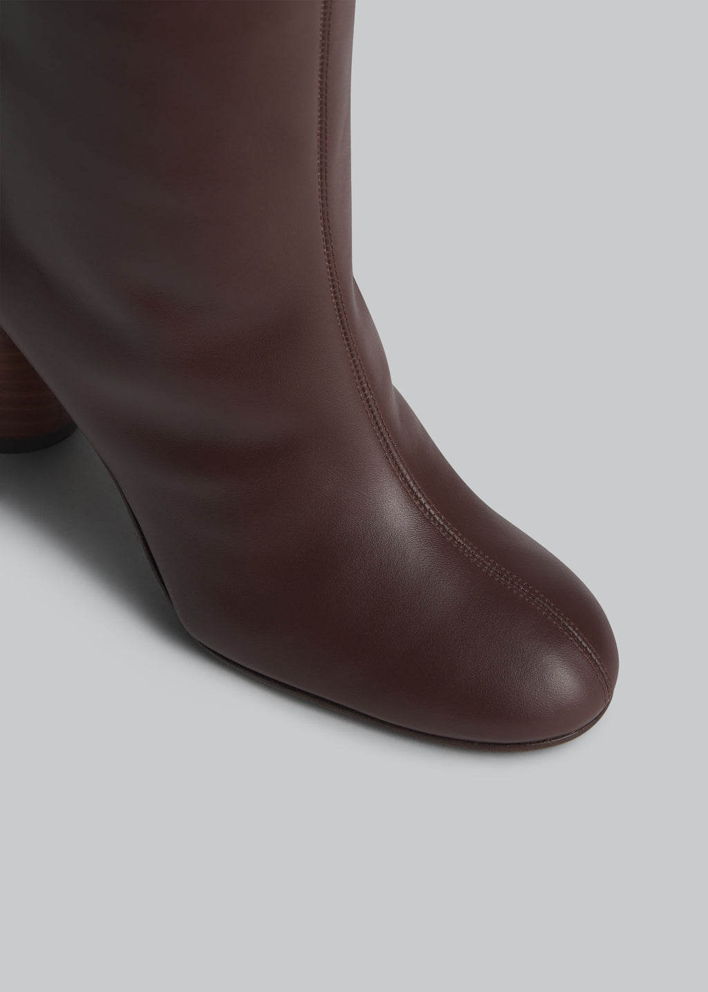 Front Seam Ankle Boot in Calfskin - Chocolate - CO