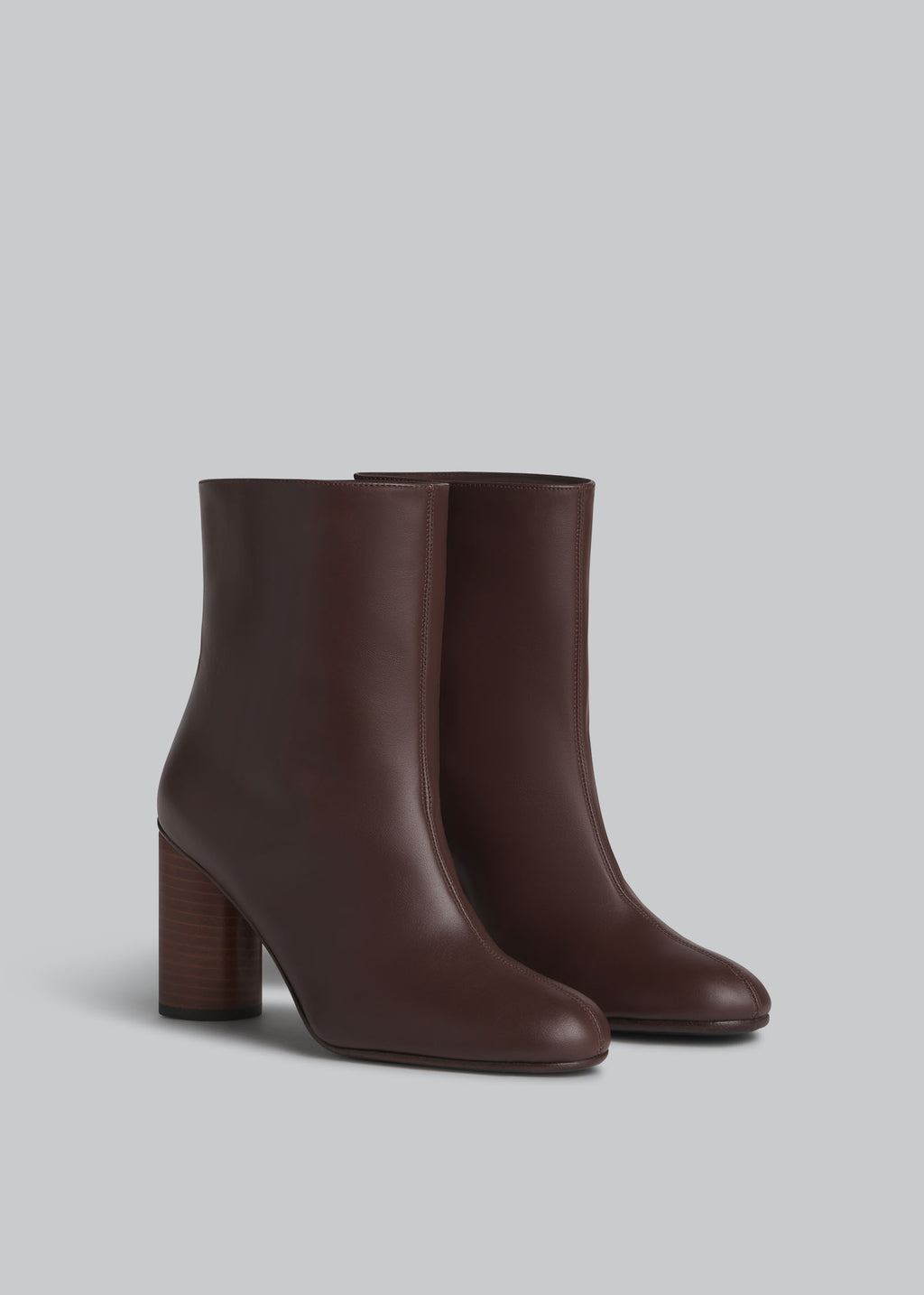 Front Seam Ankle Boot in Calfskin - Chocolate - CO