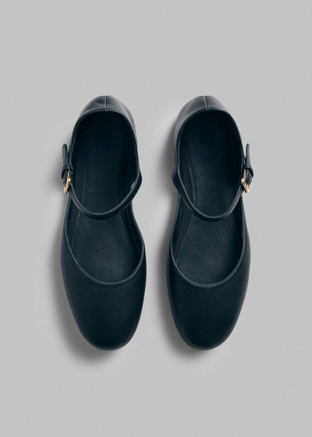 Round Toe D'Orsay Flat in Leather - Black - CO