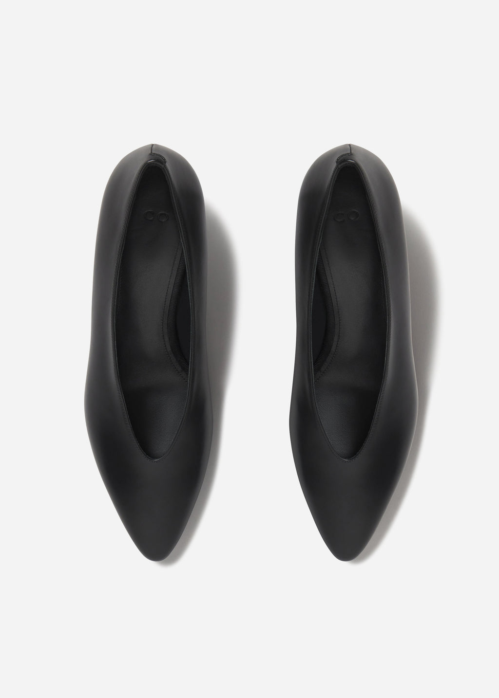 Pointed Kitten Heel in Black - CO