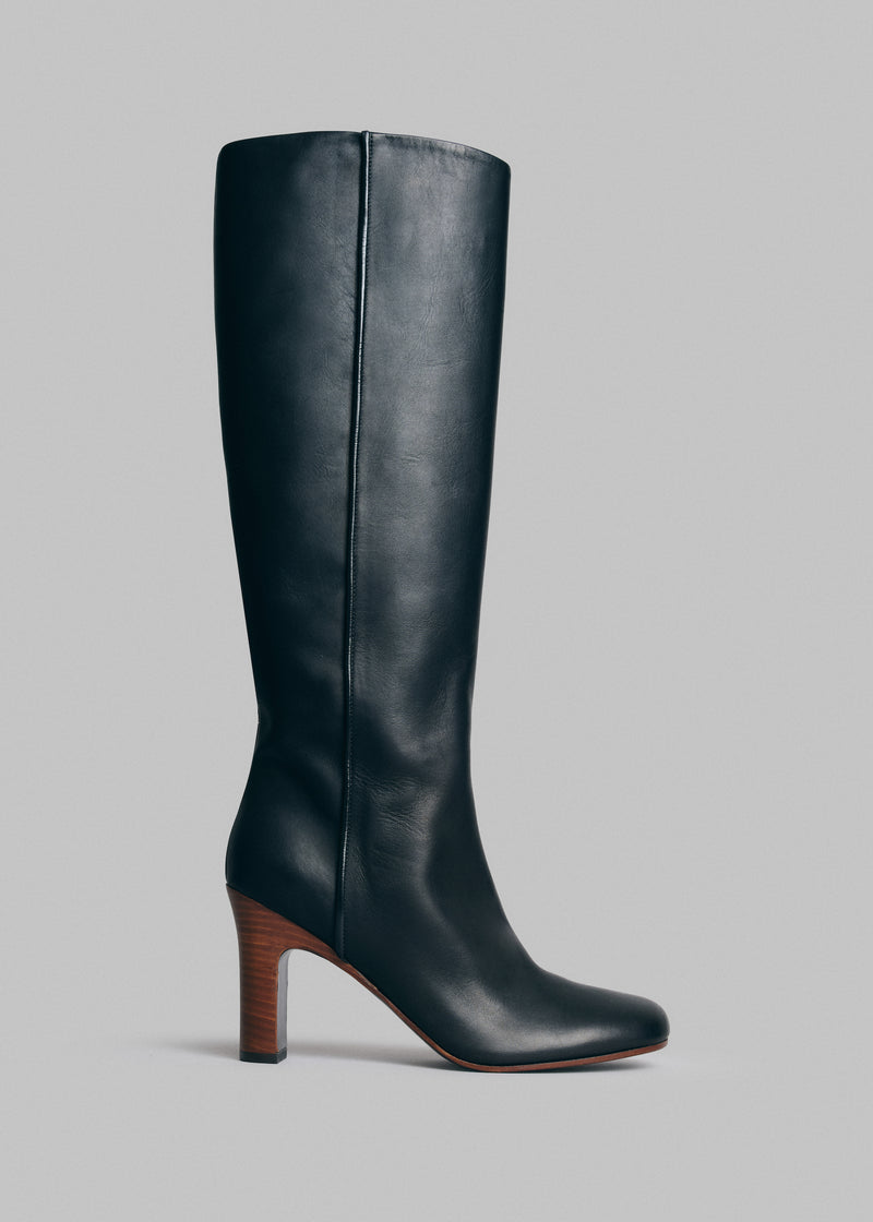 Pull Up Knee High Boot in Calfskin - Black - CO