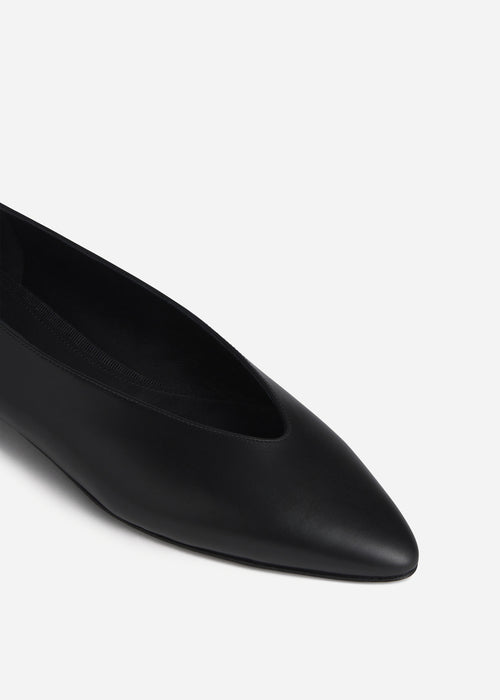 Pointed Ballerina Leather Flat in Black, image 3 of 5