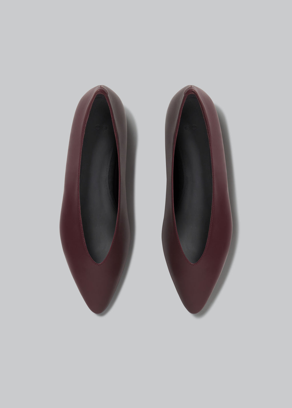 Pointed Ballerina Flat in Calfskin - Burgundy - CO