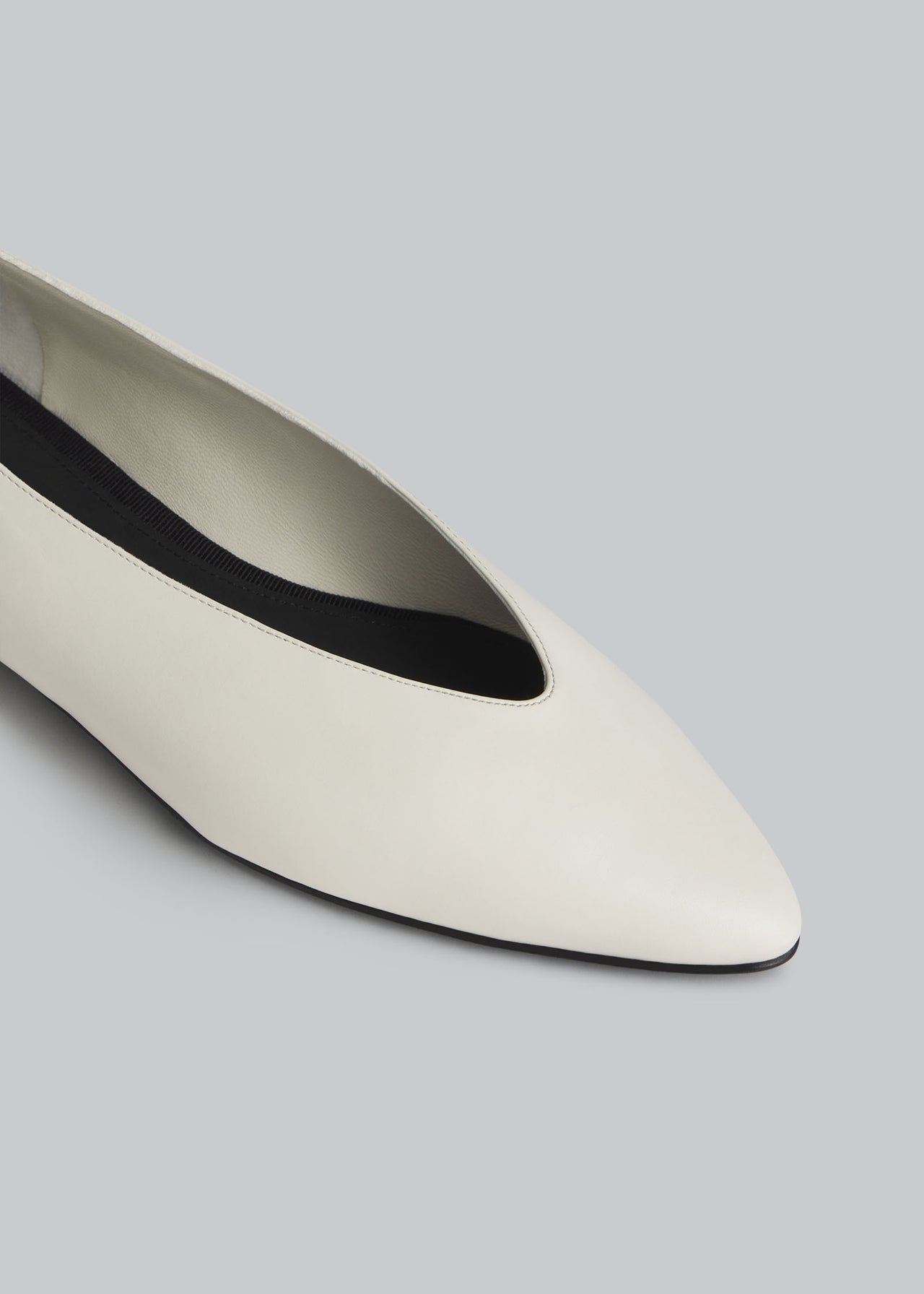 Pointed Ballerina Flat in Calfskin  - Ivory - CO