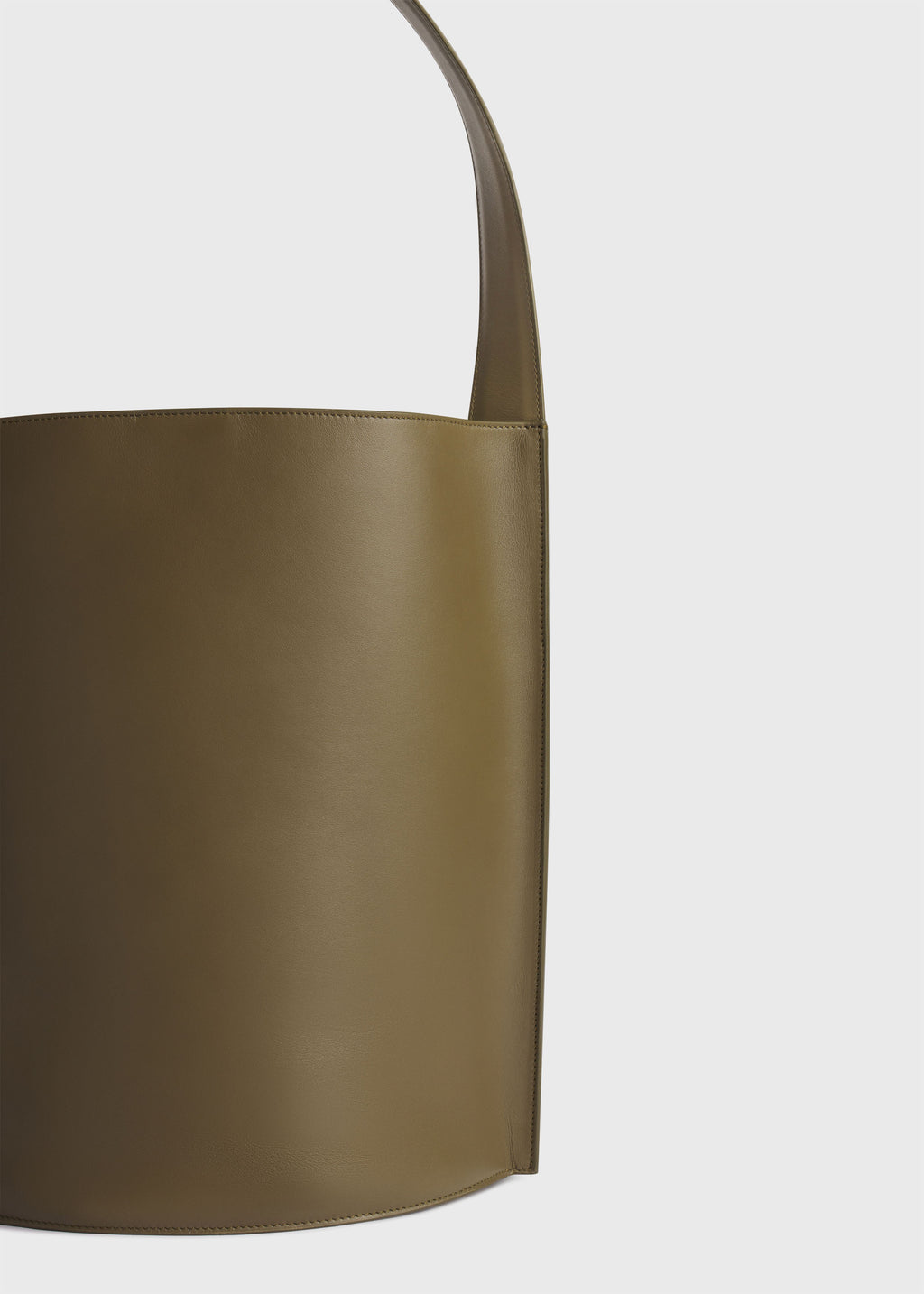 Bucket Tote Bag in Leather - Olive - CO