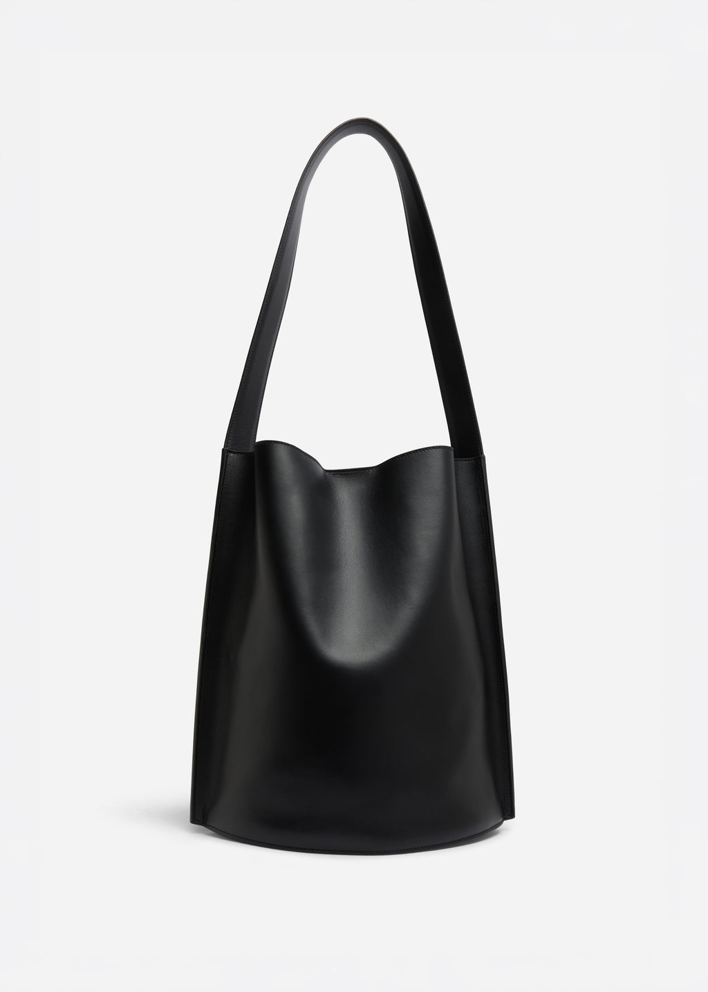 Bucket Tote Bag in Leather - Black - CO
