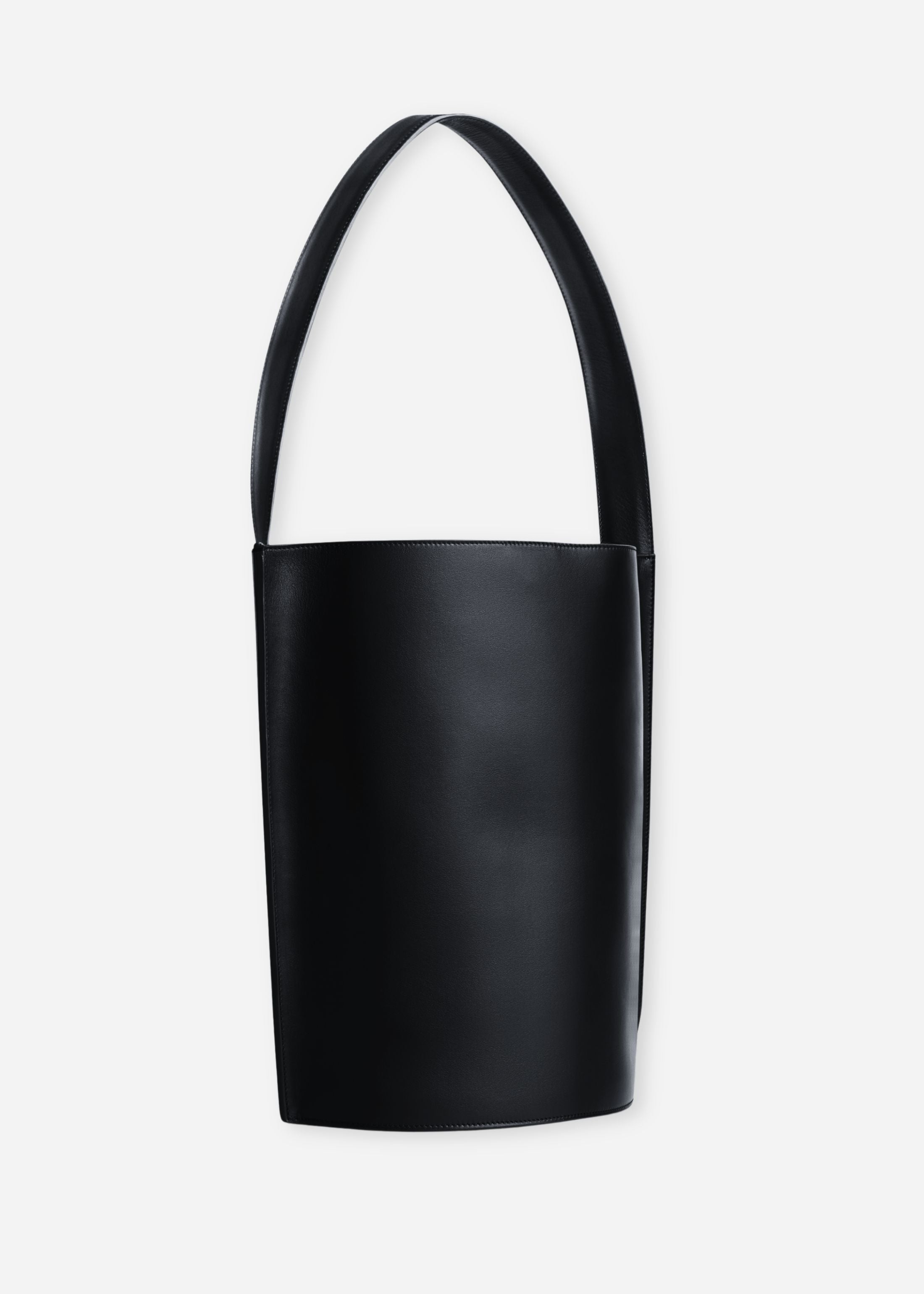 Bucket Tote Bag in Leather - Black