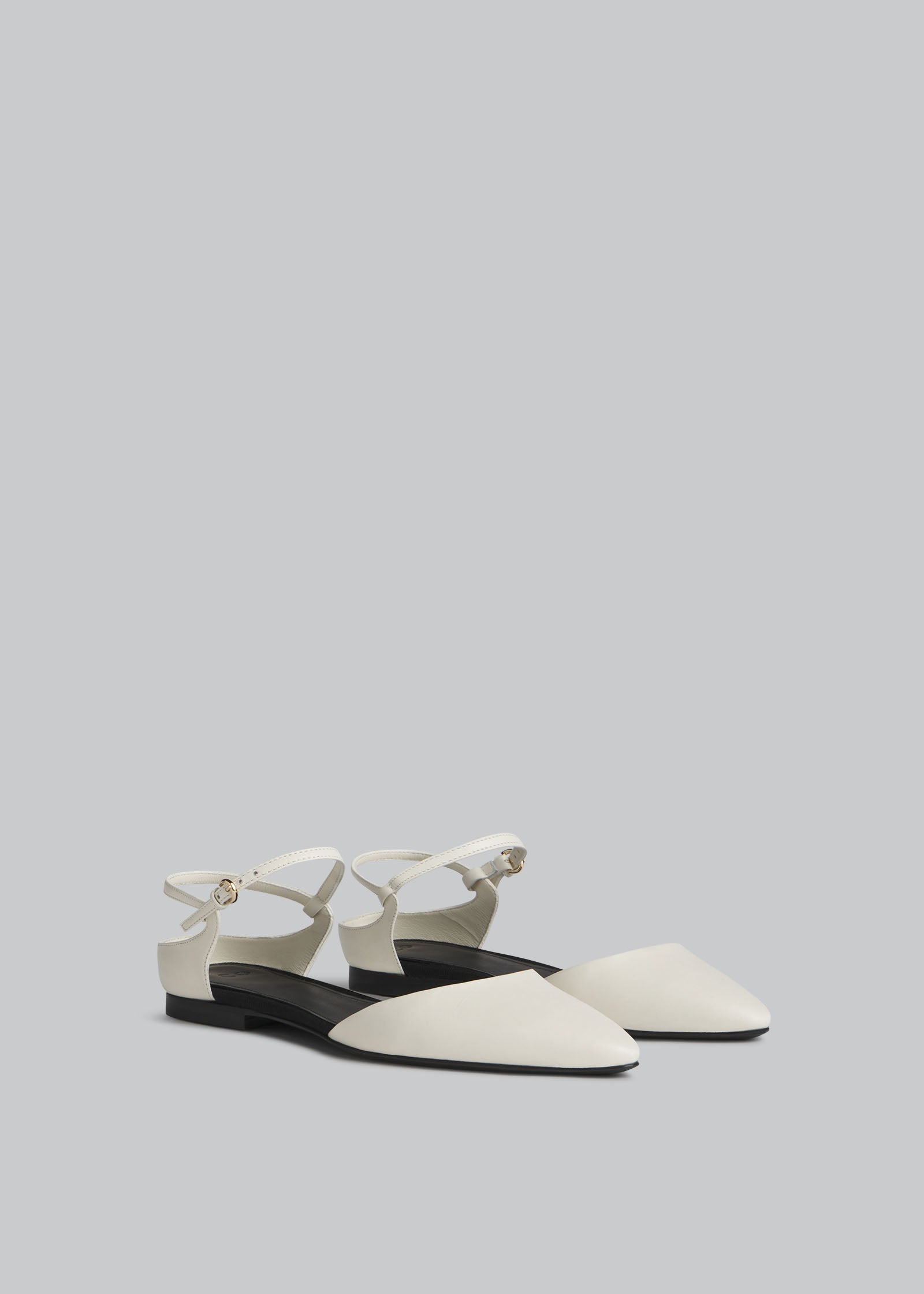 Slingback Pointed Toe Flat in Calfskin - Ivory