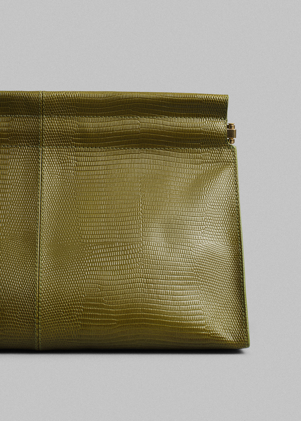 Medium Leather Clutch in Olive - Olive - CO