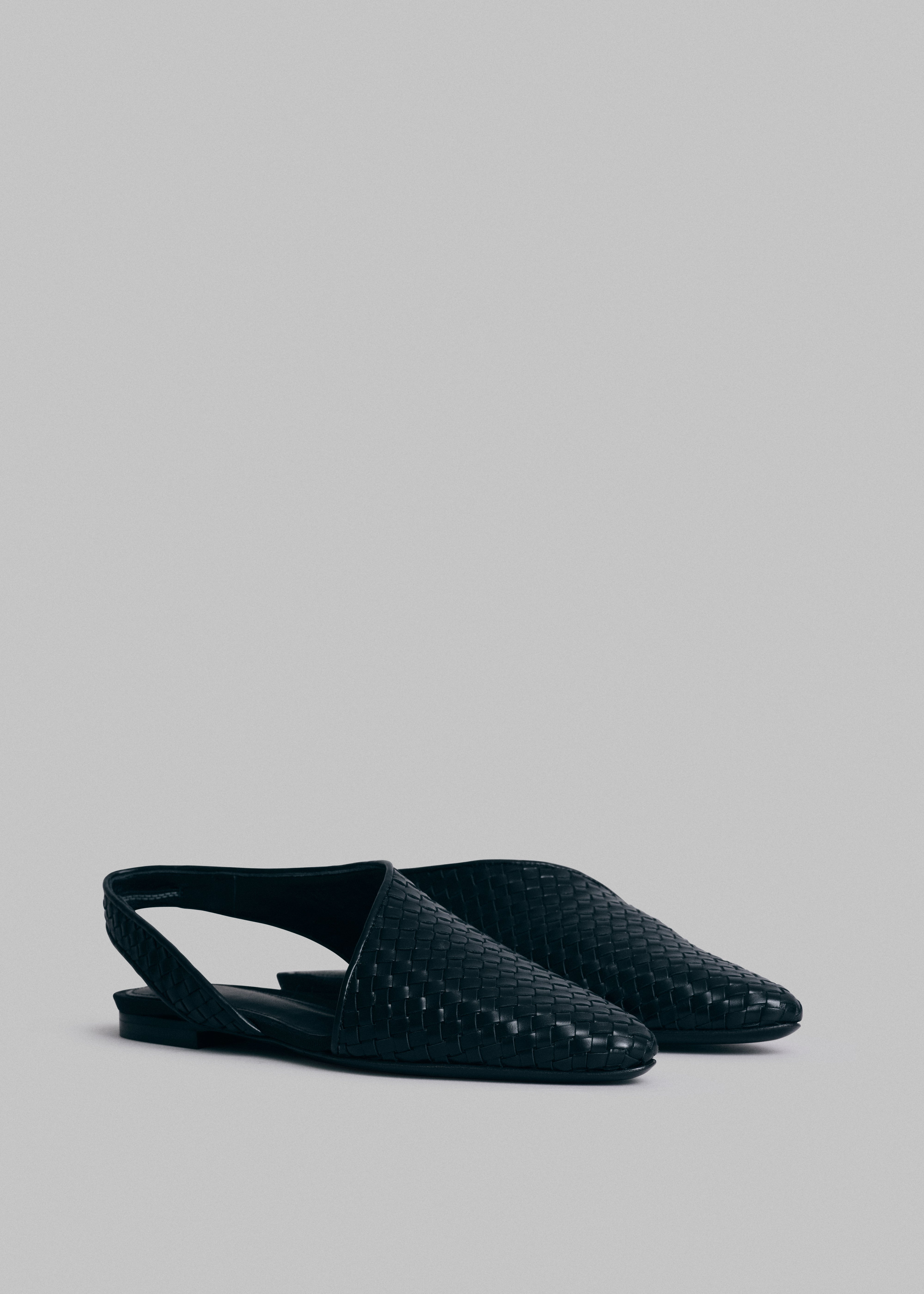 Slingback Flat in Basketweave Leather - Black - CO Collections
