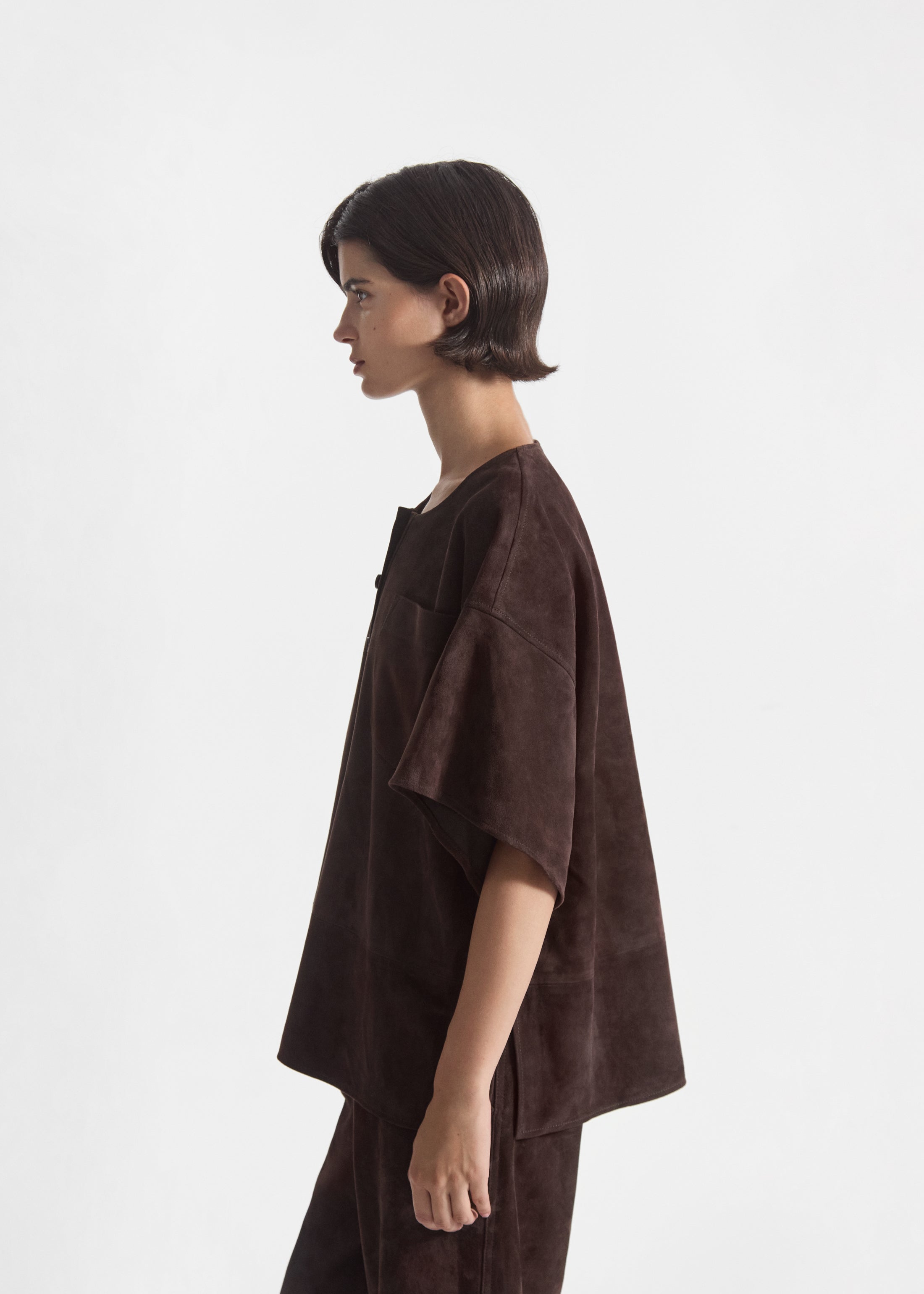 Boxy Shirt in Suede - Chocolate