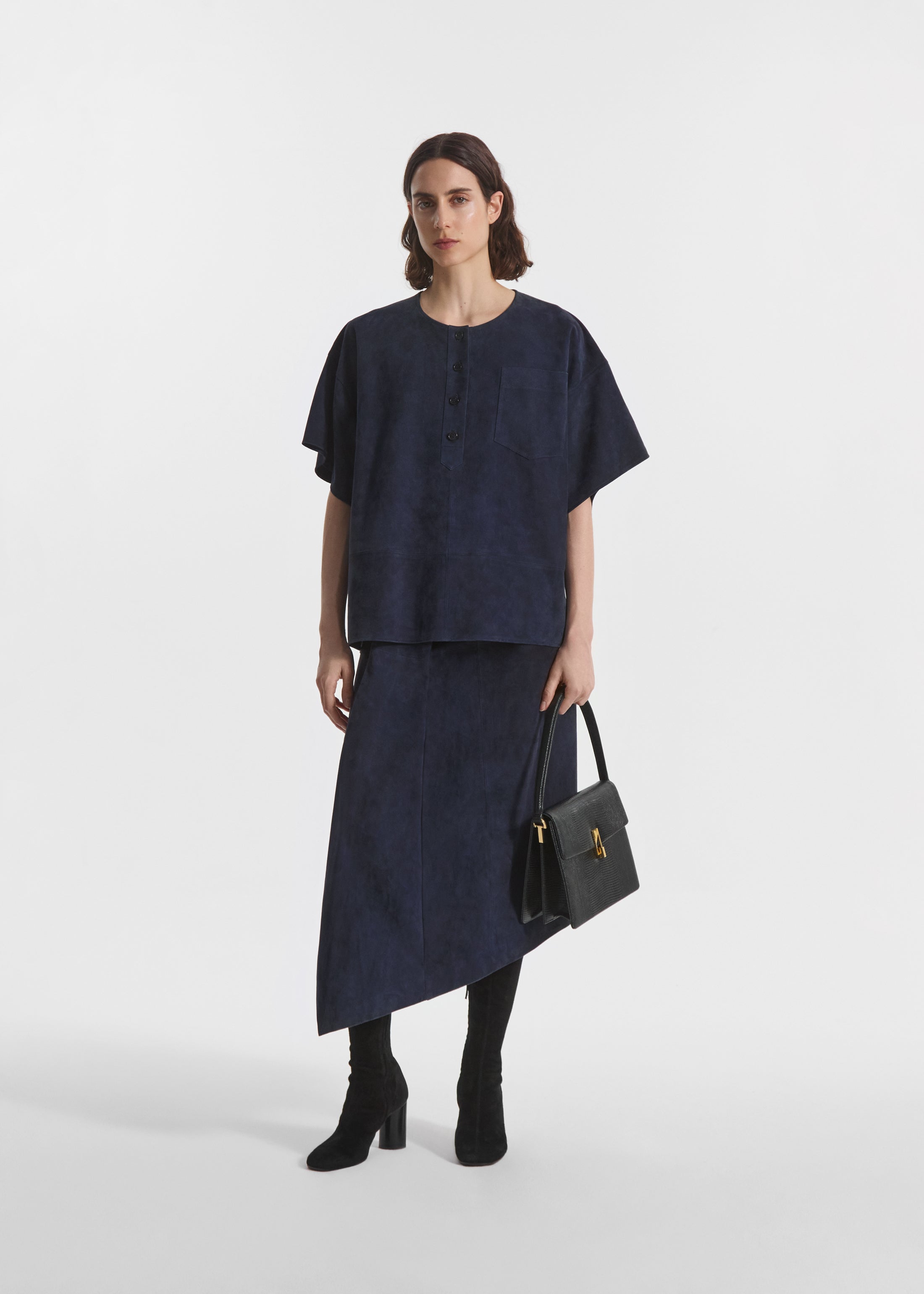 Boxy Shirt in Suede - Navy