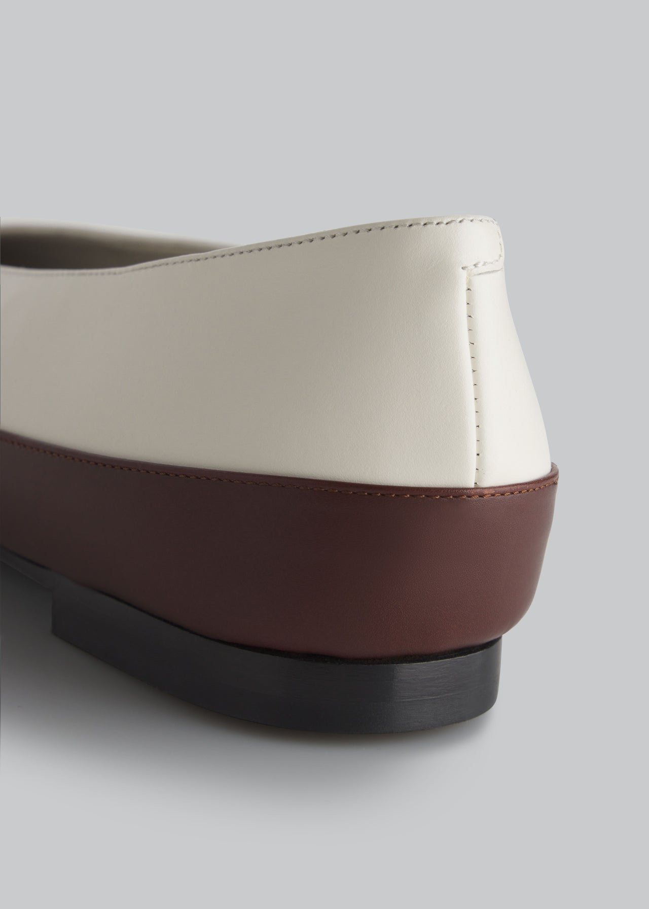 Bicolor Ballerina Flat - Ivory / Chocolate