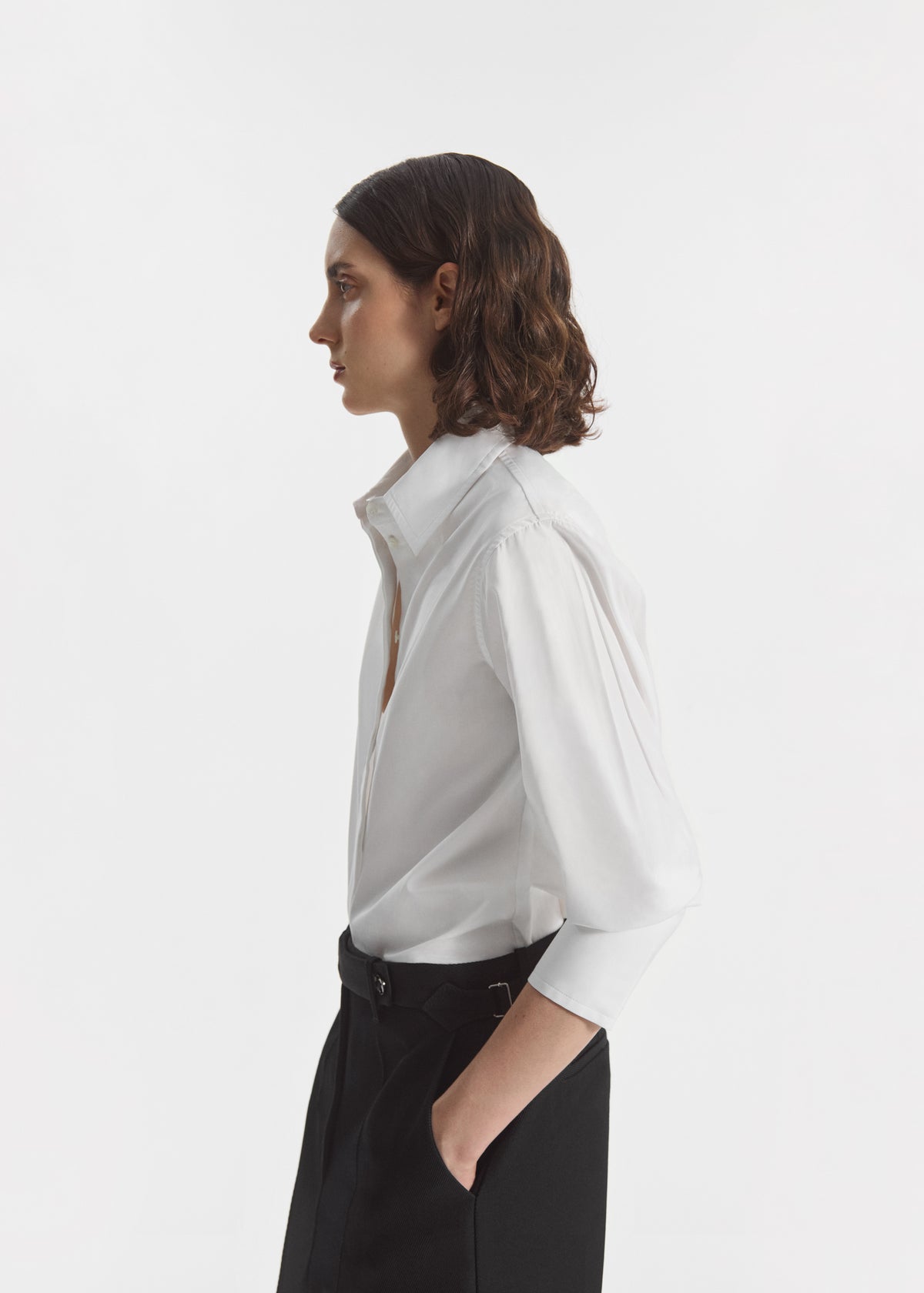 Fitted Shirt in Cotton Poplin - White, image 2 of 5