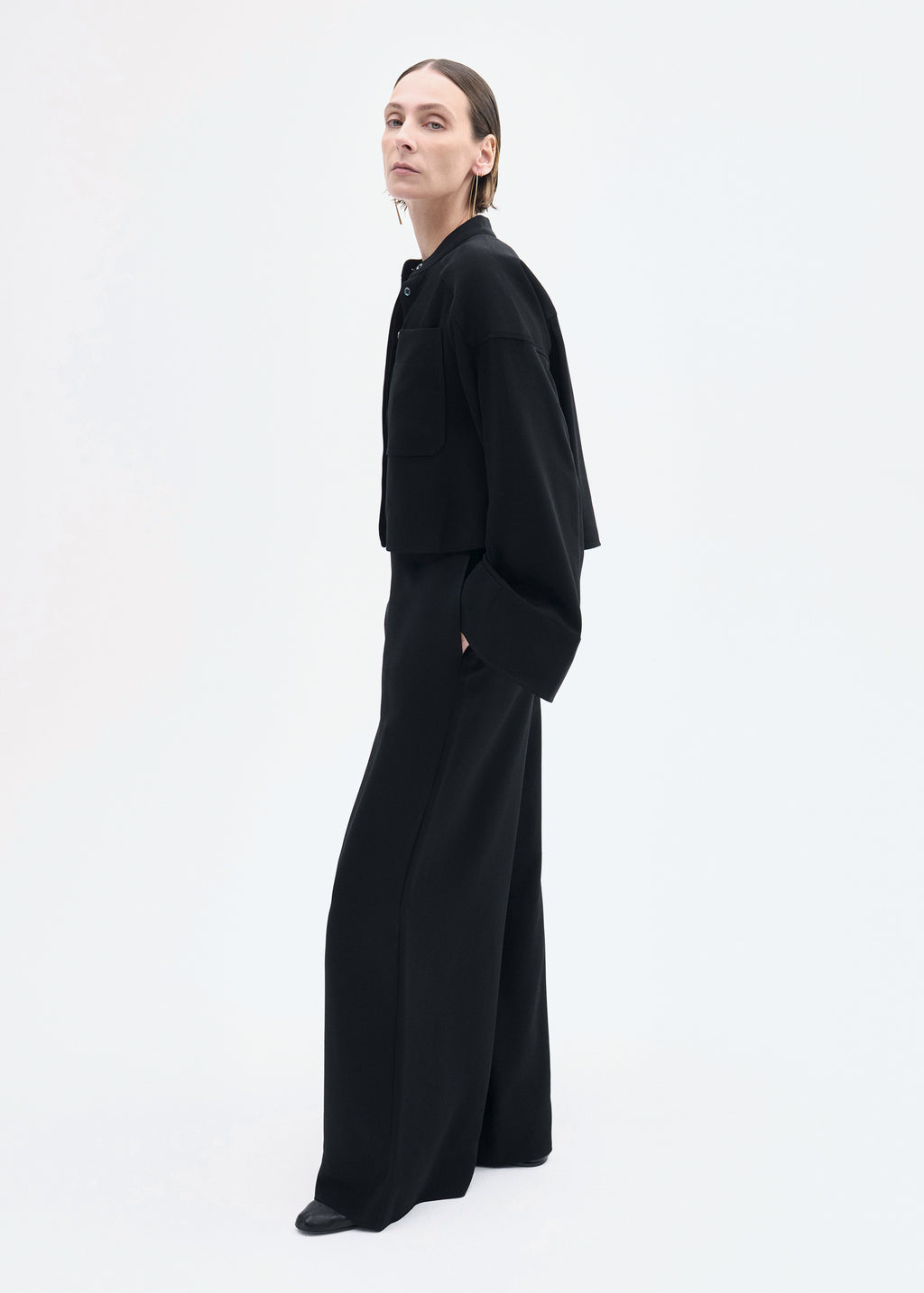 Wide Leg Pant in Crepe - Black - CO