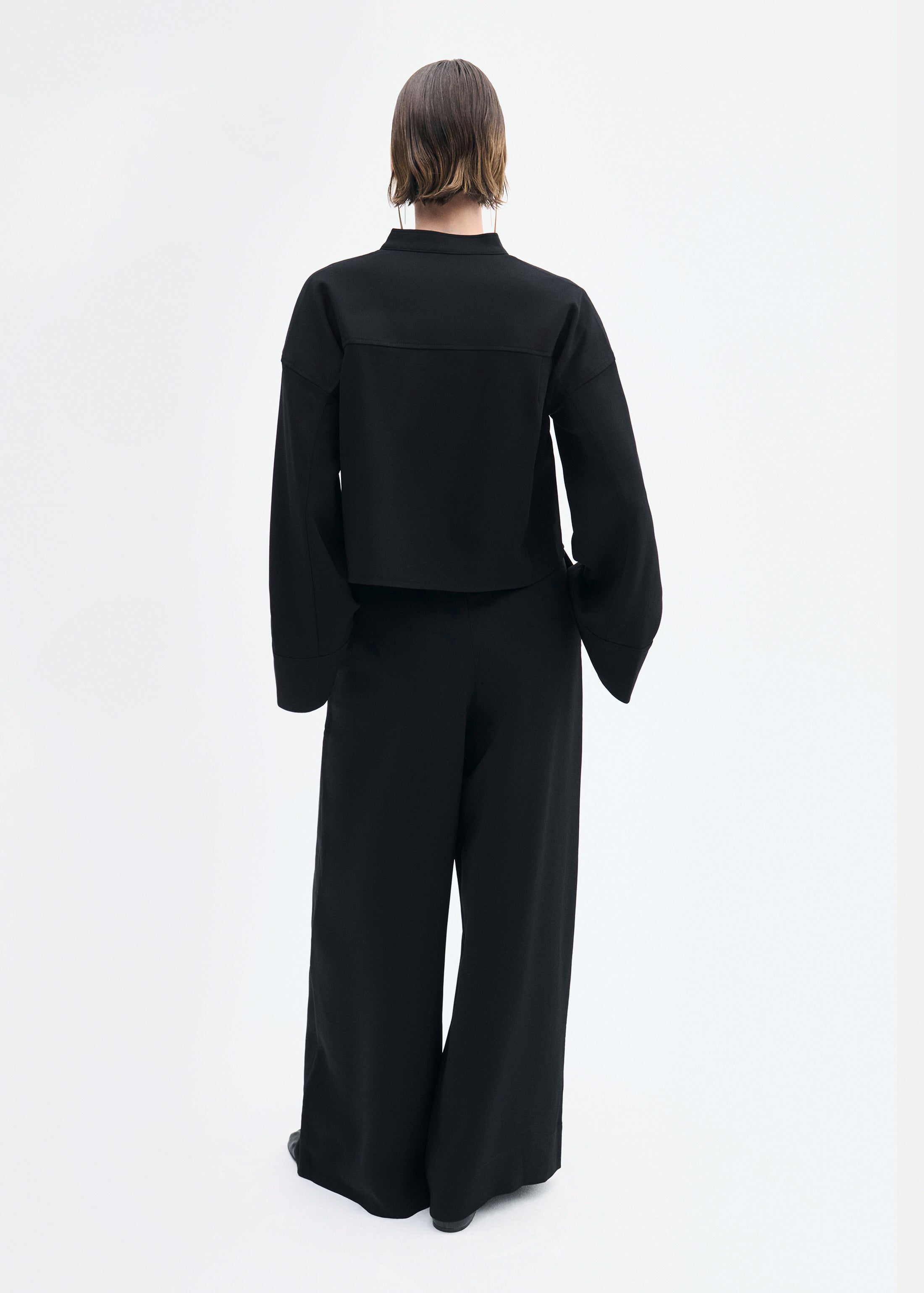 Wide Leg Pant in Crepe - Black