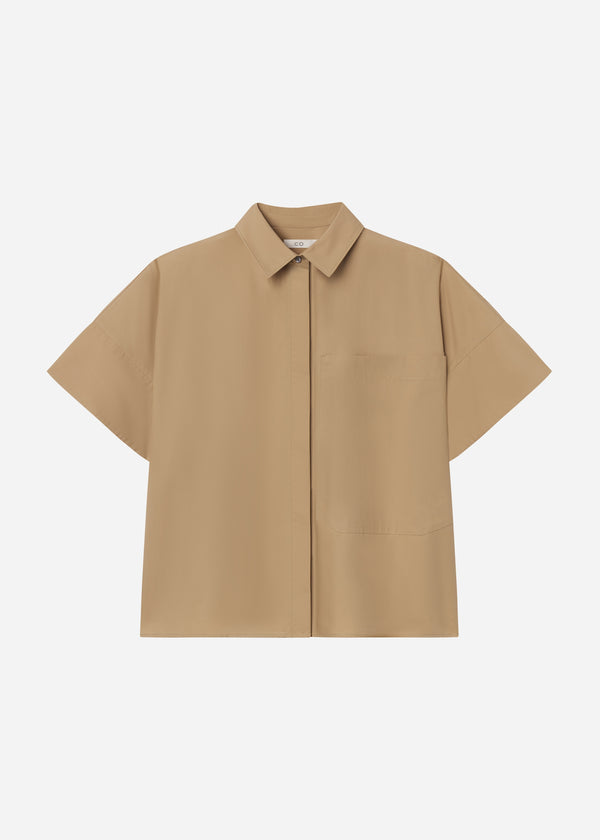 Boxy Short Sleeve Shirt in Cotton Poplin - Camel - CO